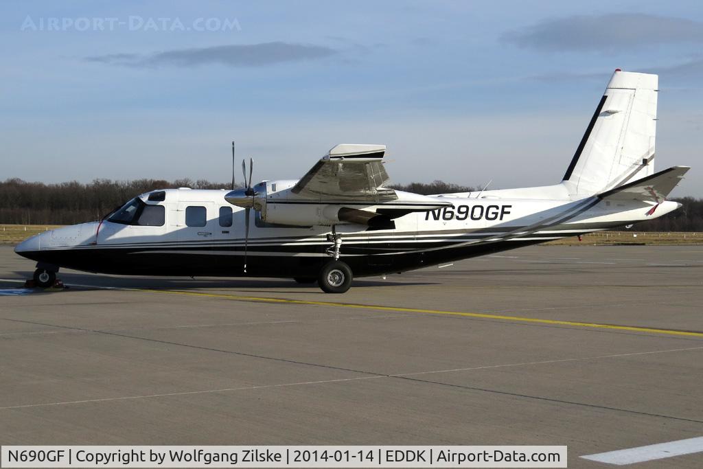 N690GF, 1976 Rockwell 690B Turbo Commander C/N 11357, visitor