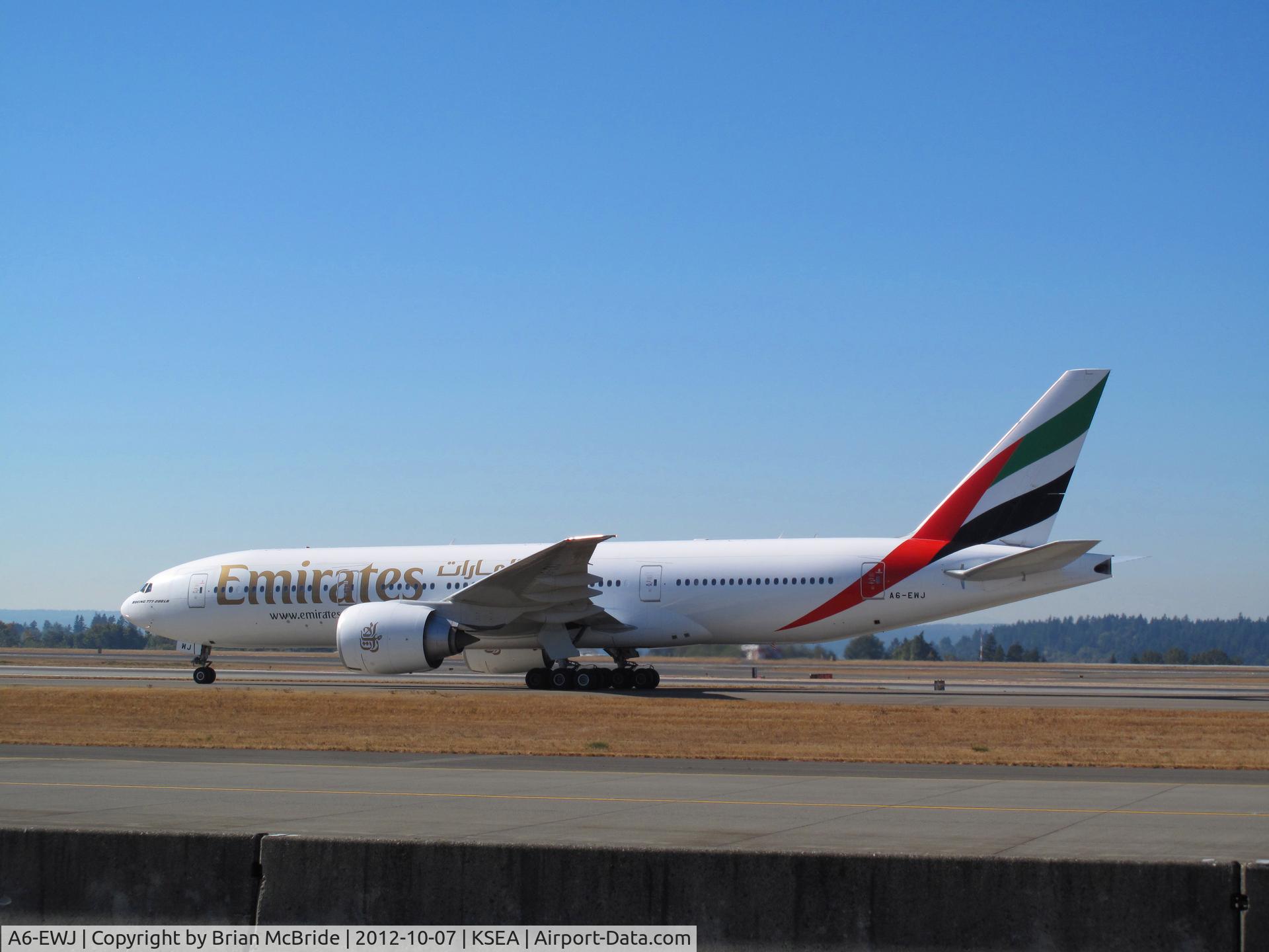 A6-EWJ, 2009 Boeing 777-21H/LR C/N 35590, Emirates. 777-21HLR. A6-EWJ cn 35590 775. Seattle Tacoma - International (SEA KSEA). Image © Brian McBride. 07 October 2012