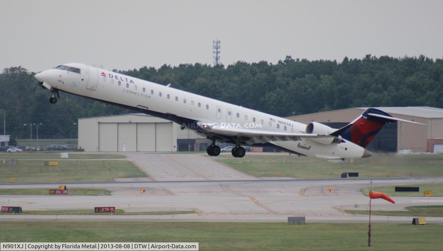 N901XJ, 2007 Bombardier CRJ-900ER (CL-600-2D24) C/N 15130, Delta Connection CRJ-900