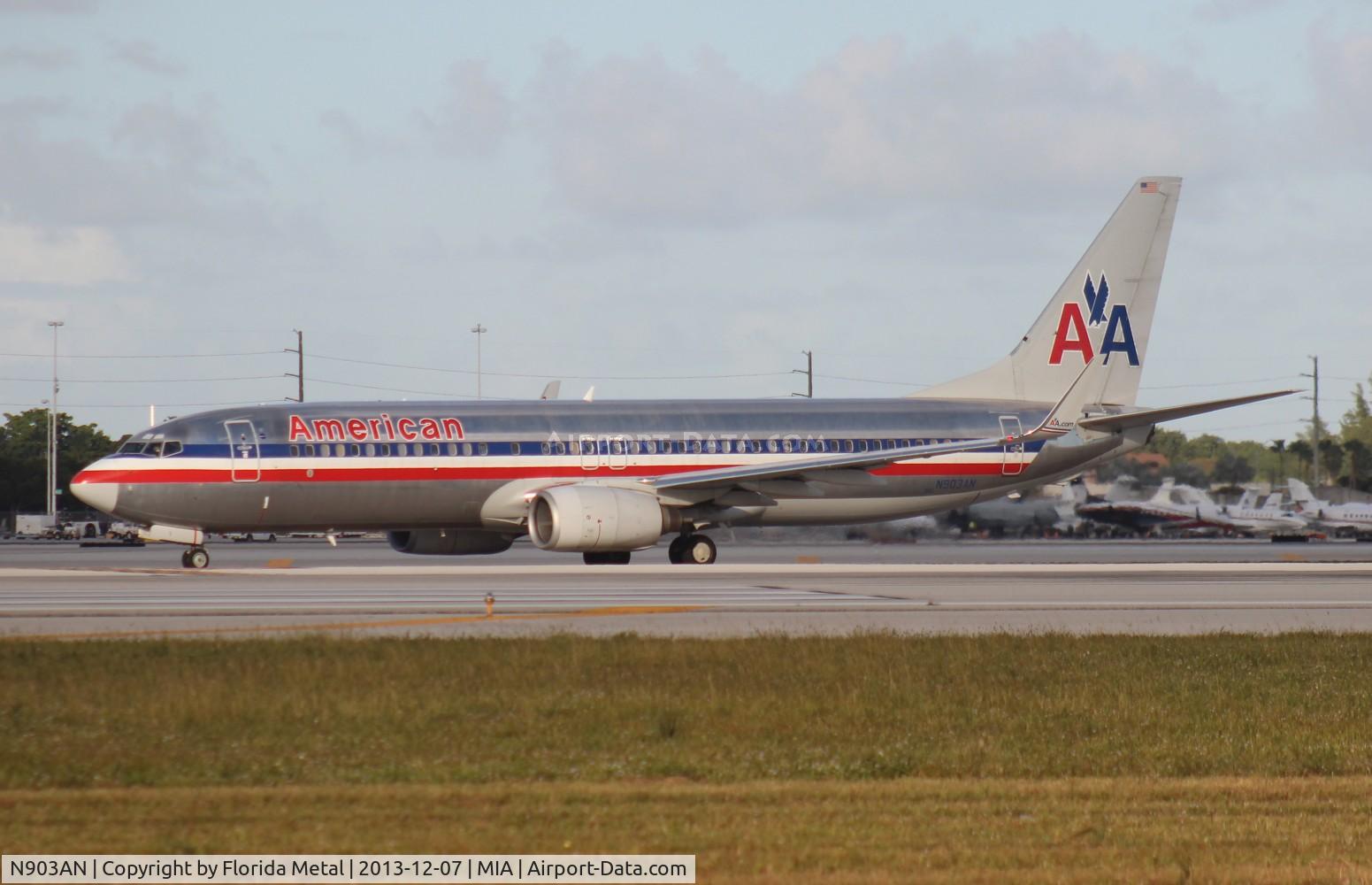 N903AN, 1999 Boeing 737-823 C/N 29505, American 737-800