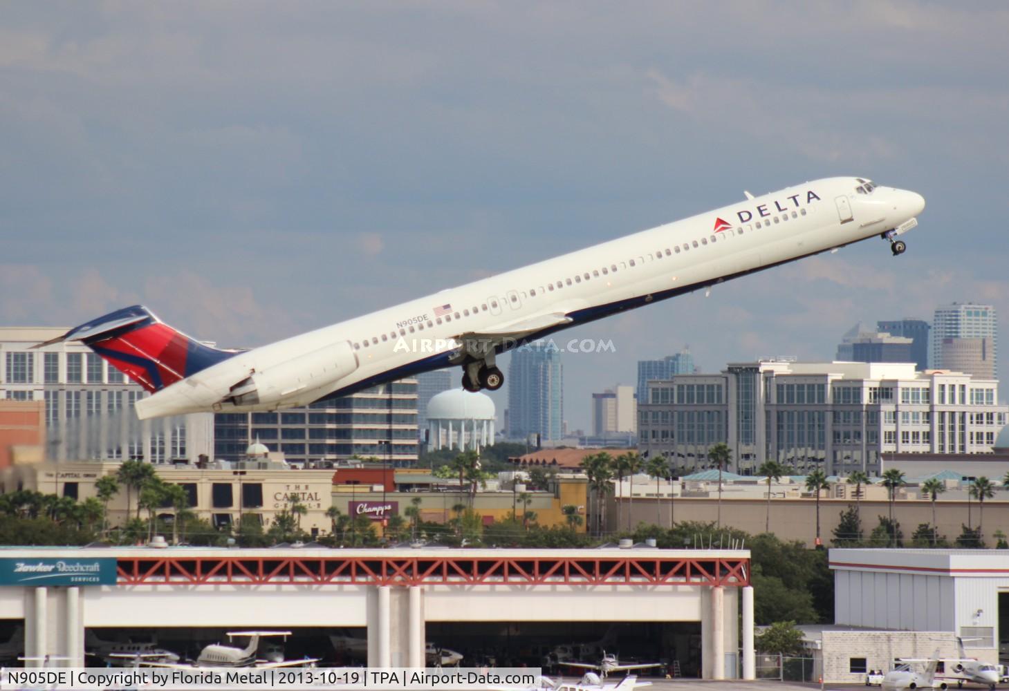 N905DE, 1992 McDonnell Douglas MD-88 C/N 53410, Delta MD-88