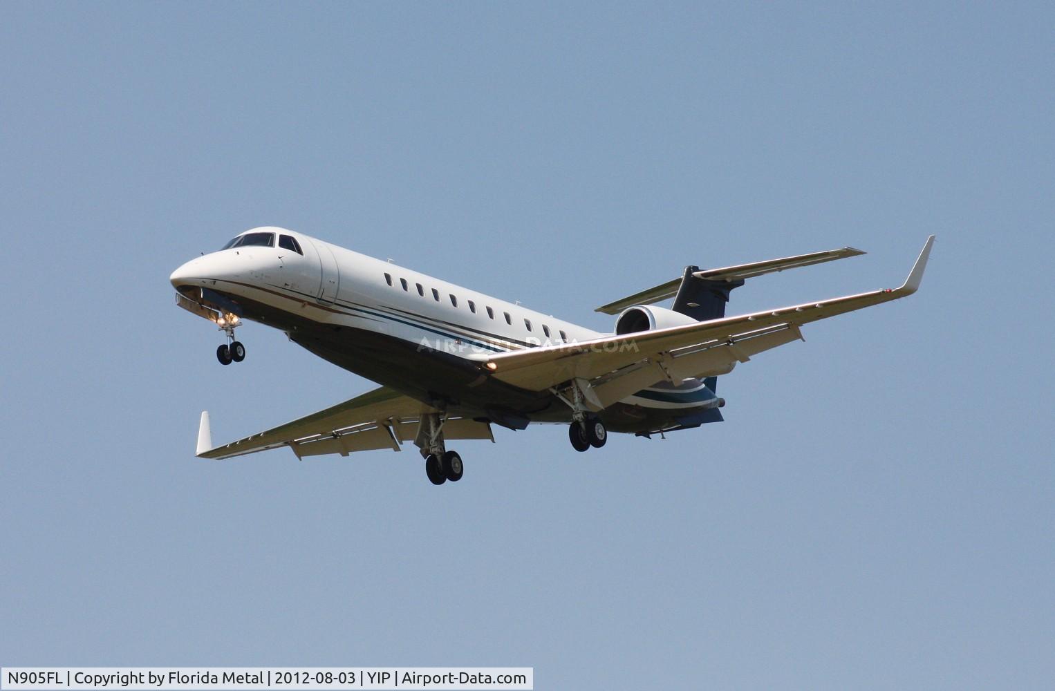 N905FL, 2004 Embraer ERJ-135BJ Legacy C/N 145775, Flight Options Legacy