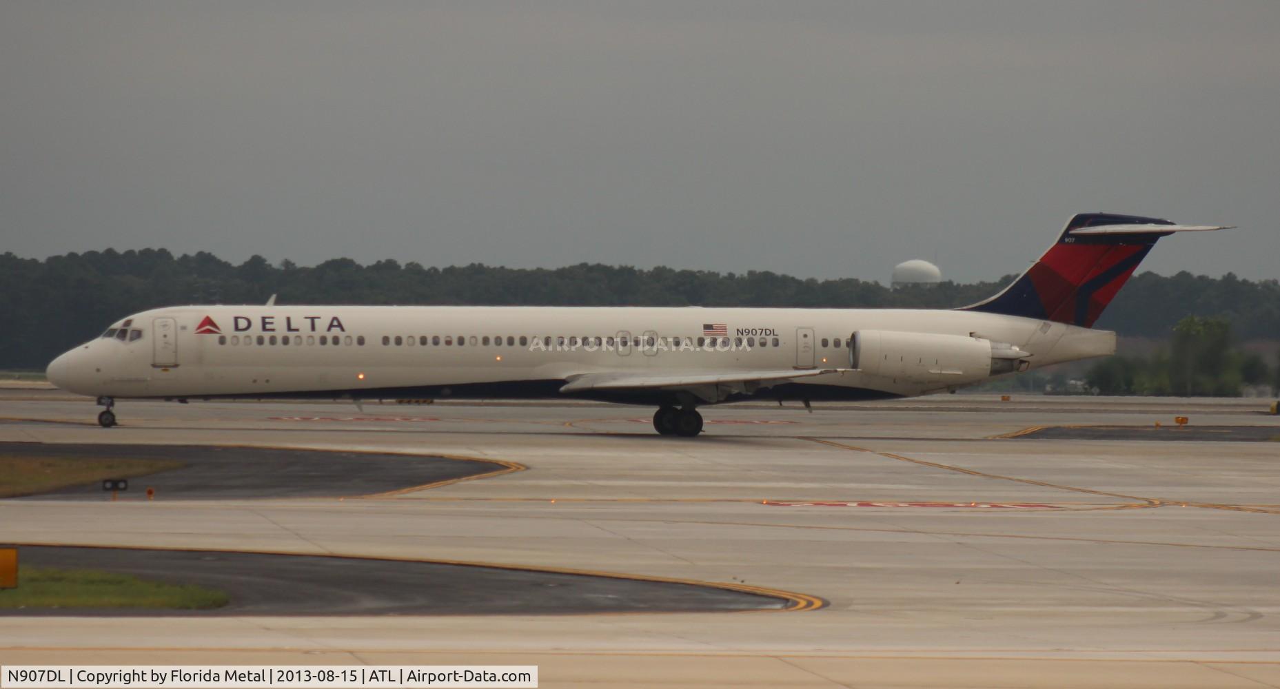 N907DL, 1987 McDonnell Douglas MD-88 C/N 49538, Delta MD-88