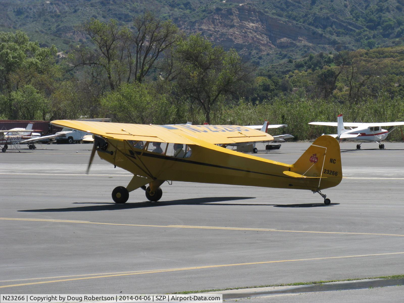 N23266, 1939 Piper J3C-65 Cub Cub C/N 3113, 1939 Piper J3C-65 CUB, Continental A&C65 65 Hp, taxi