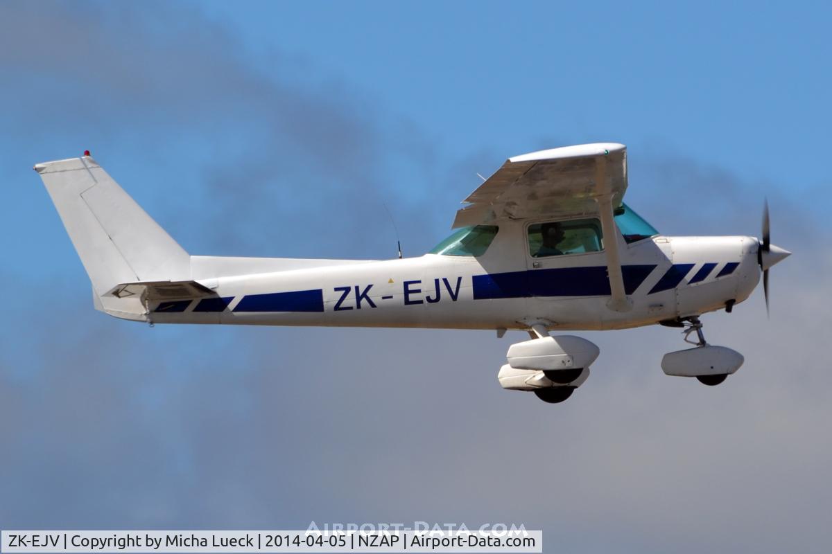ZK-EJV, Cessna A152 Aerobat C/N A1520751, At Taupo