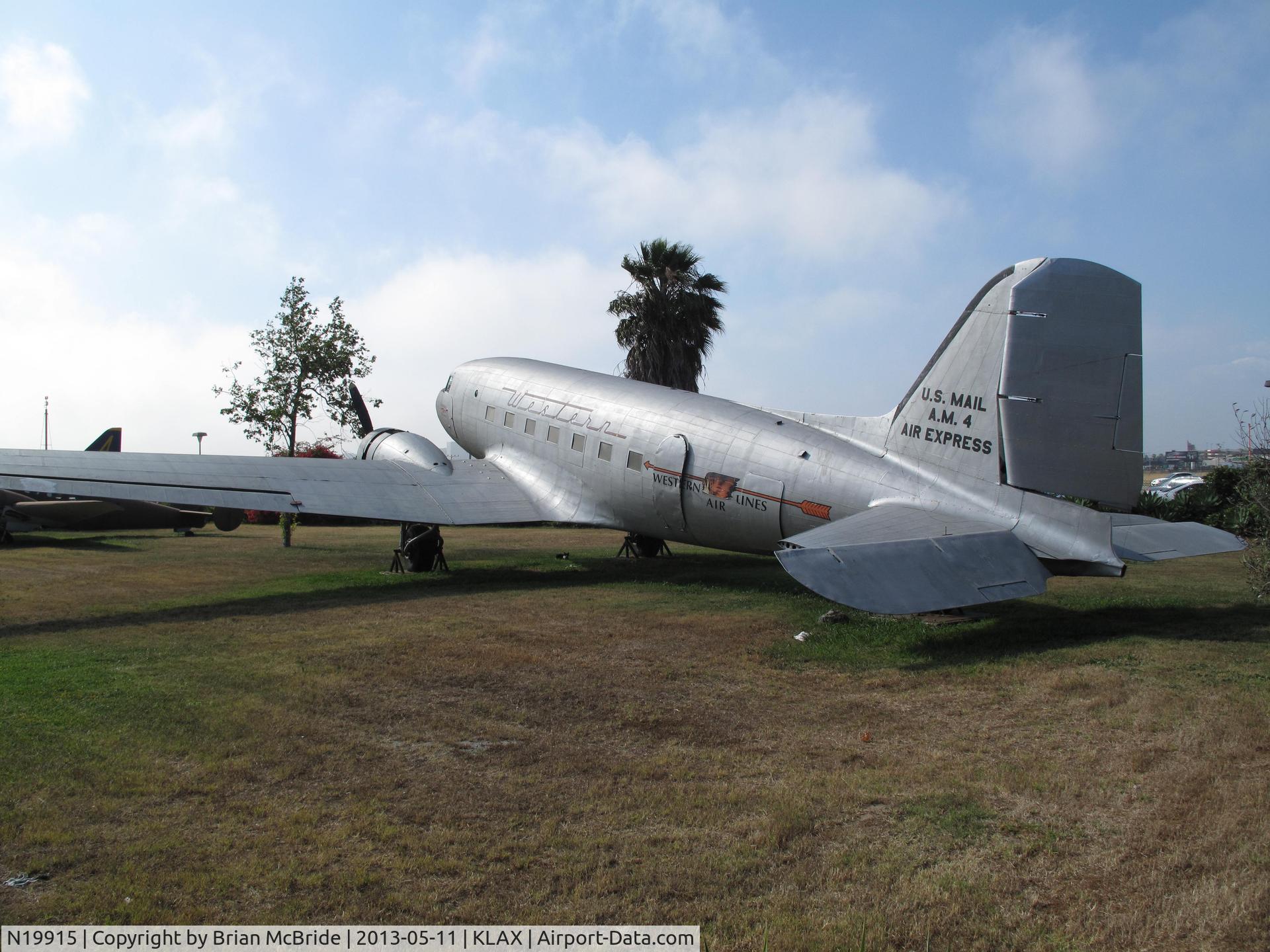 N19915, Douglas DC-3-G102A C/N 7347, Western Airlines. C-53-DO (DC-3-G102A). N19915 cn 7347. Los Angeles - International (LAX KLAX). Image © Brian McBride. 11 May 2013