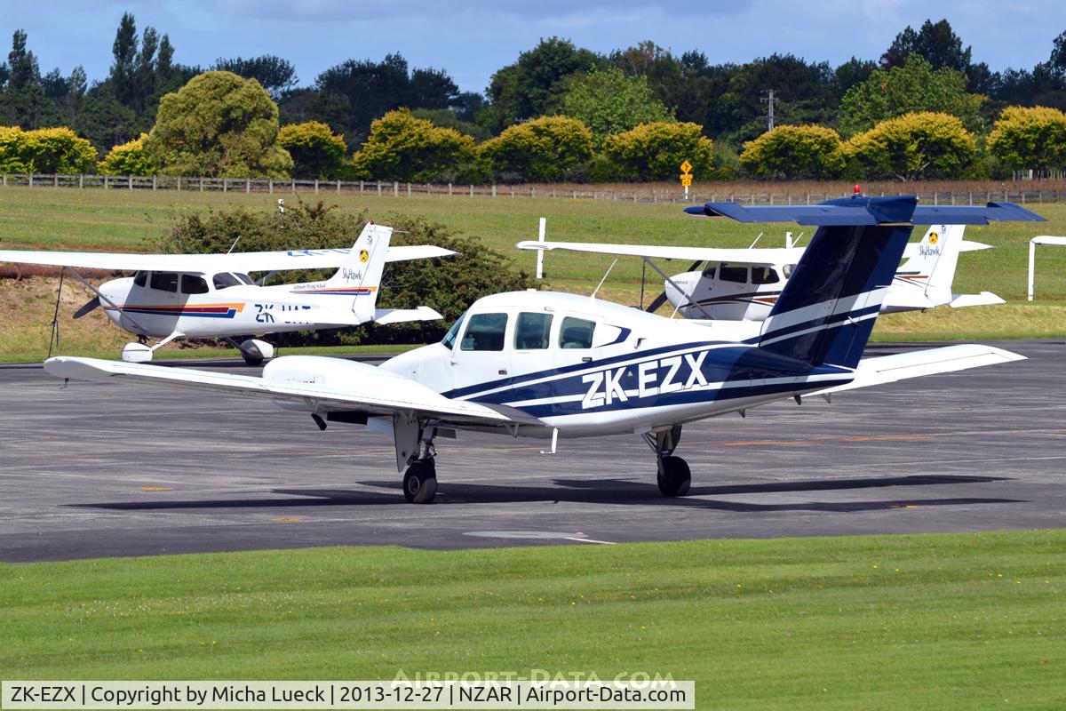 ZK-EZX, Beech 76 Duchess C/N ME-339, At Ardmore