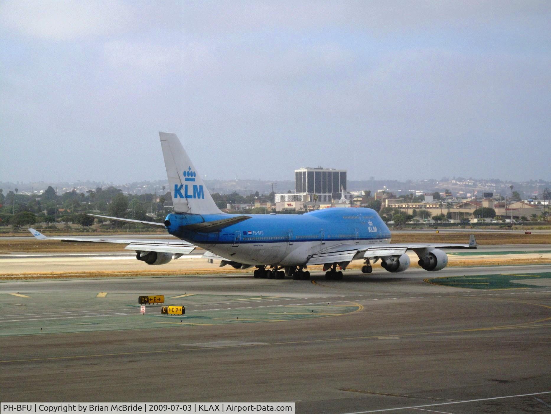PH-BFU, 1997 Boeing 747-406BC C/N 28196, KLM. 747-406M. PH-BFU FU-038 cn 28196 1127. Los Angeles - International (LAX KLAX). Image © Brian McBride. 03 July 2009