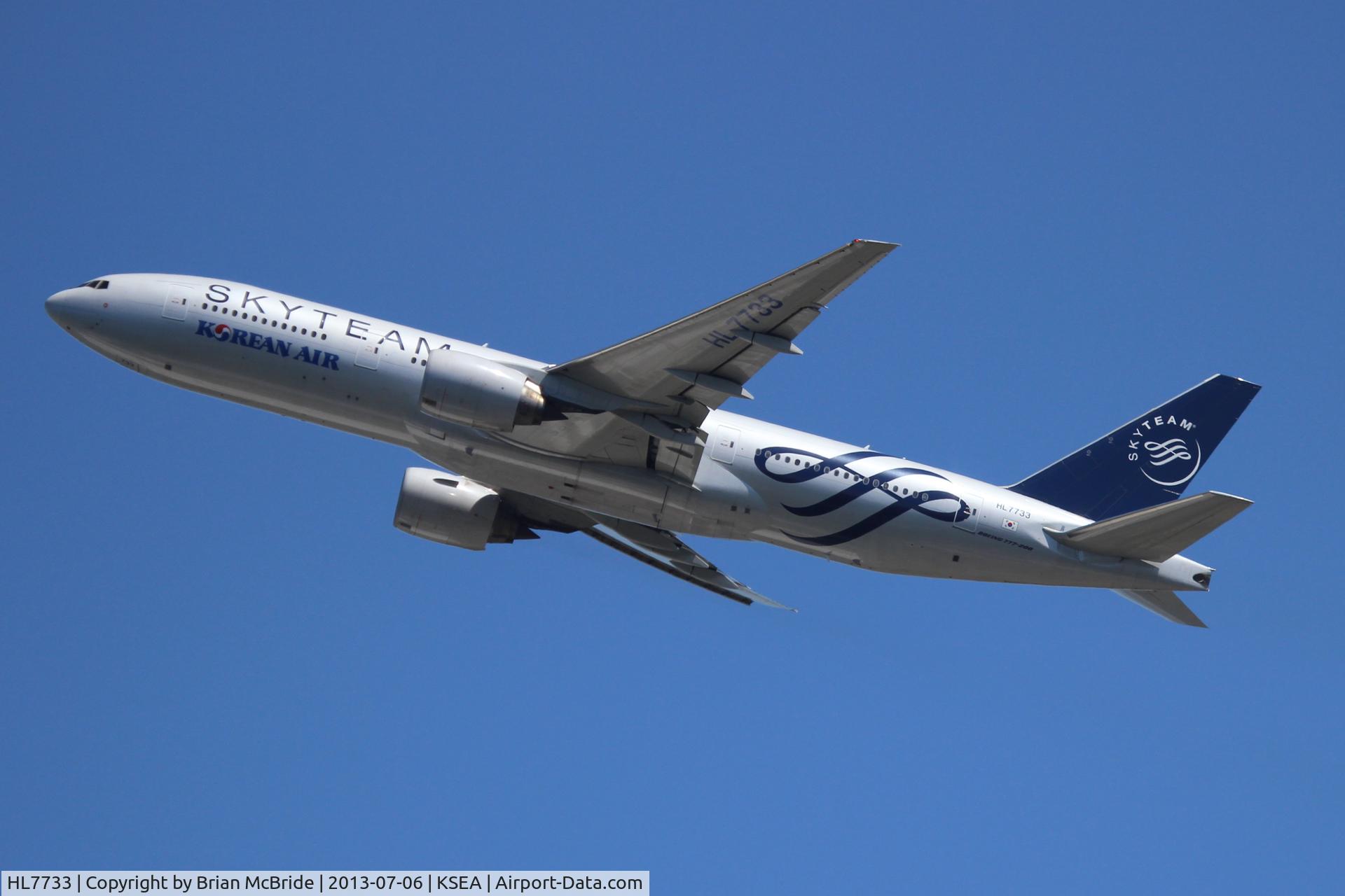 HL7733, 2005 Boeing 777-2B5/ER C/N 34206, Korean Air. 777-2B5ER. HL7733 cn 34206 520. SkyTeam livery. Seattle Tacoma - International (SEA KSEA). Image © Brian McBride. 06 July 2013
