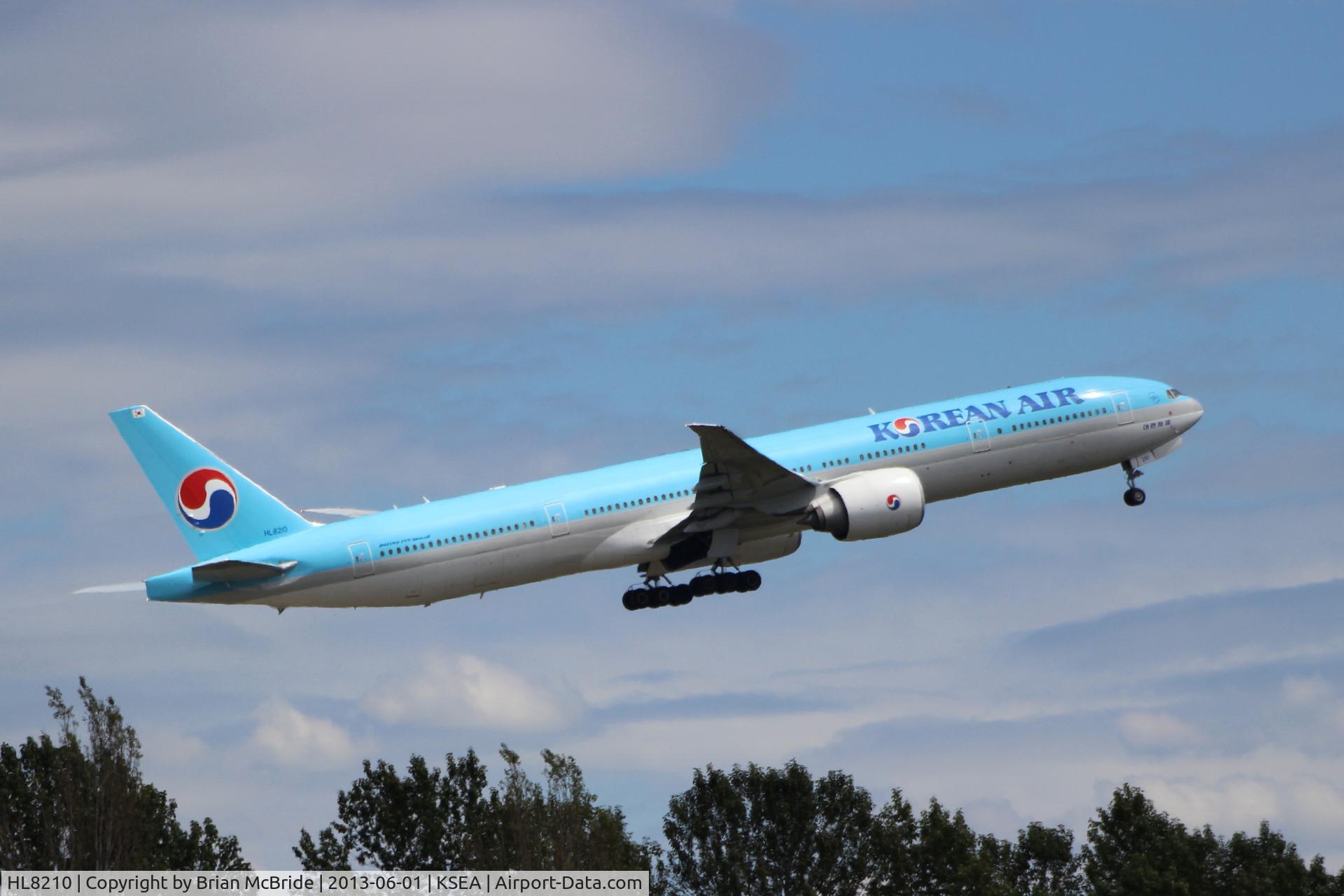 HL8210, 2010 Boeing 777-3B5/ER C/N 40377, Korean Air. 777-3B5ER. HL8210 cn 40377 882. Seattle Tacoma - International (SEA KSEA). Image © Brian McBride. 01 June 2013