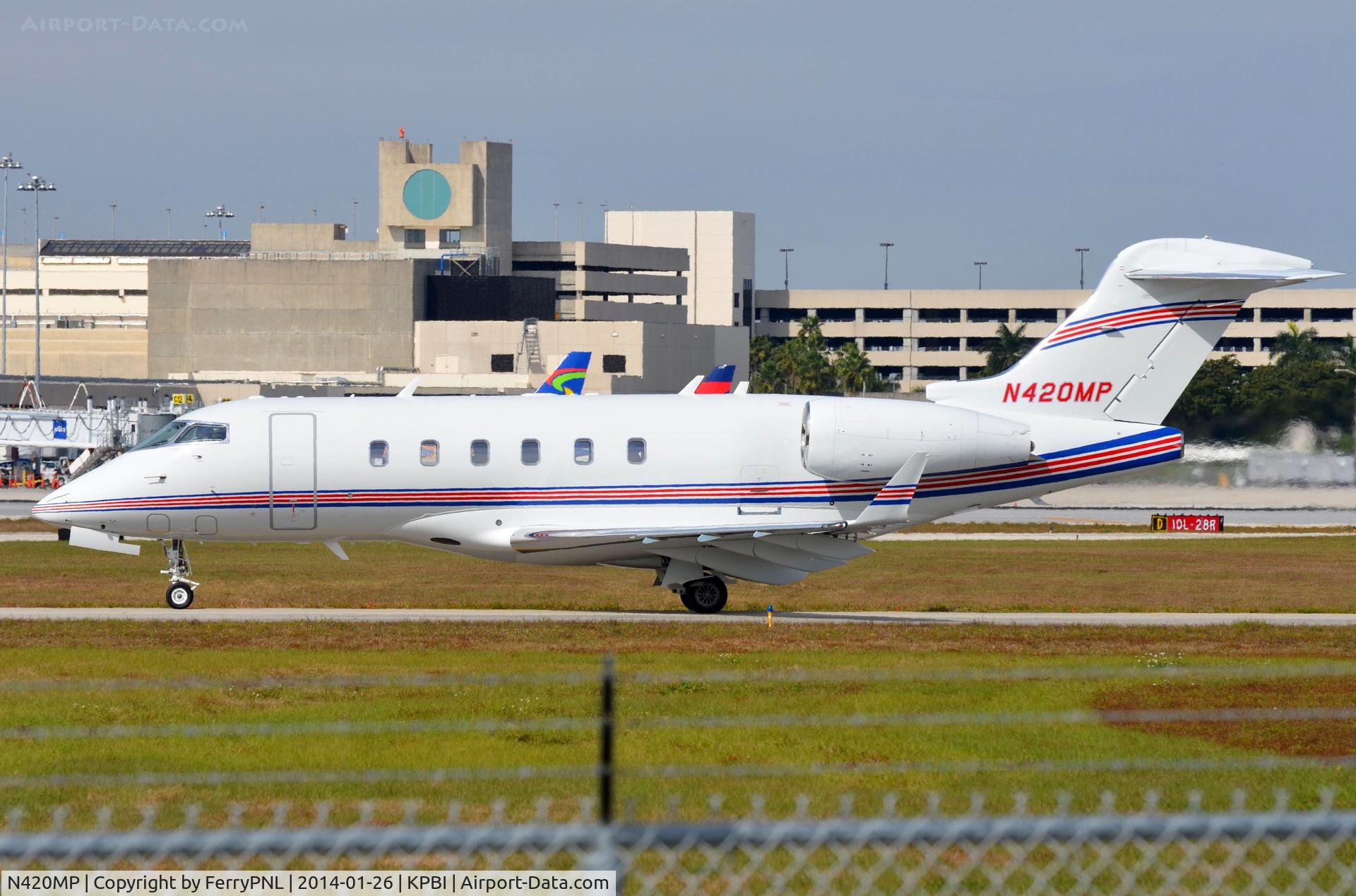 N420MP, 2013 Bombardier Challenger 300 (BD-100-1A10) C/N 20420, CL300 N420MP taxying for departure