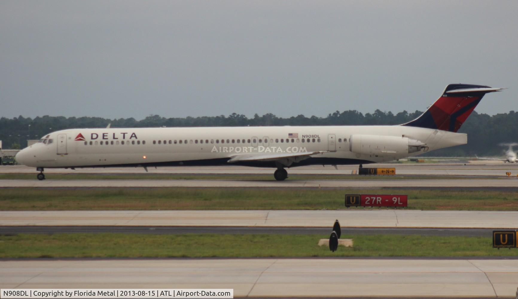 N908DL, 1987 McDonnell Douglas MD-88 C/N 49539, Delta MD-88