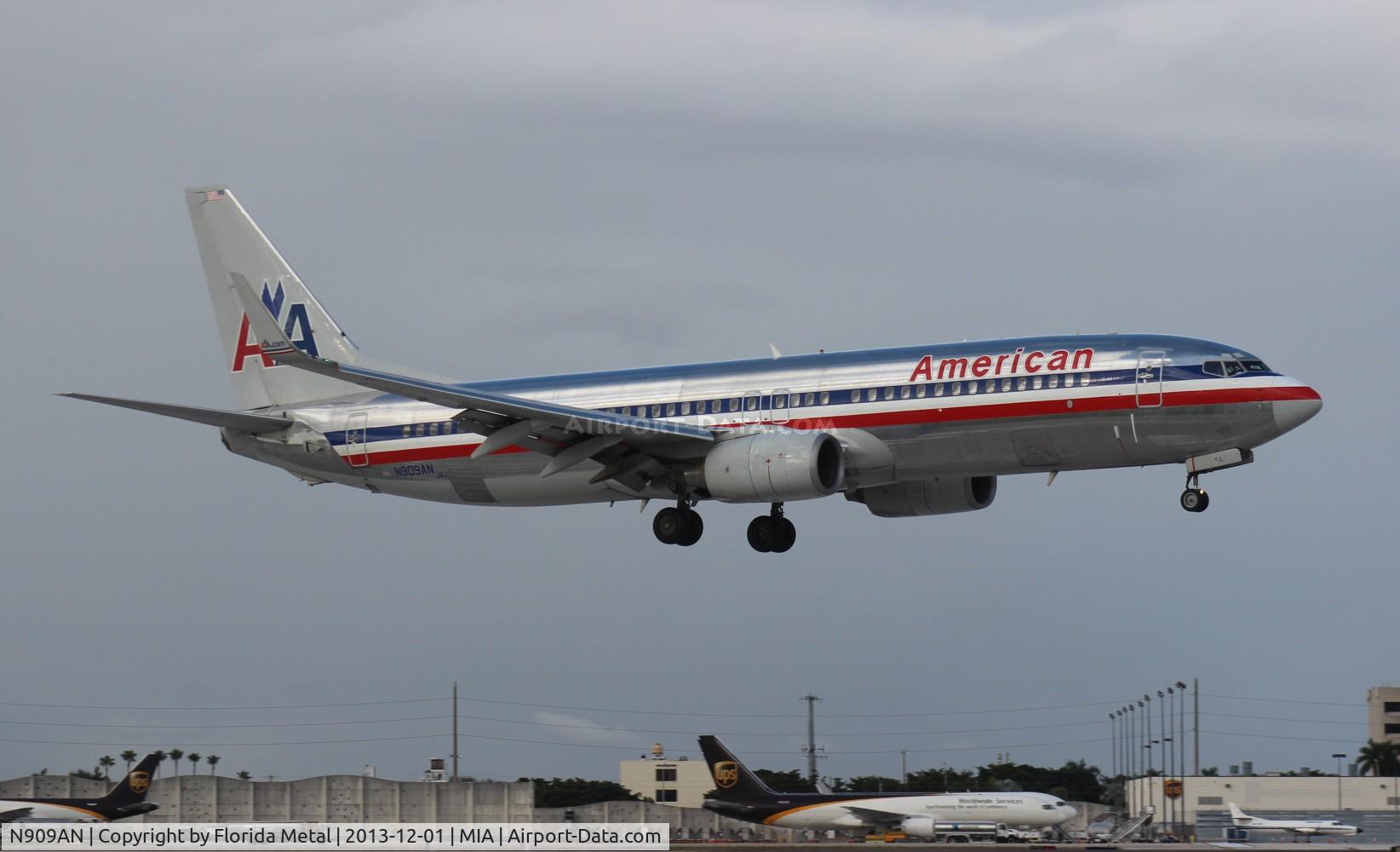 N909AN, 1999 Boeing 737-823 C/N 29511, American 737-800