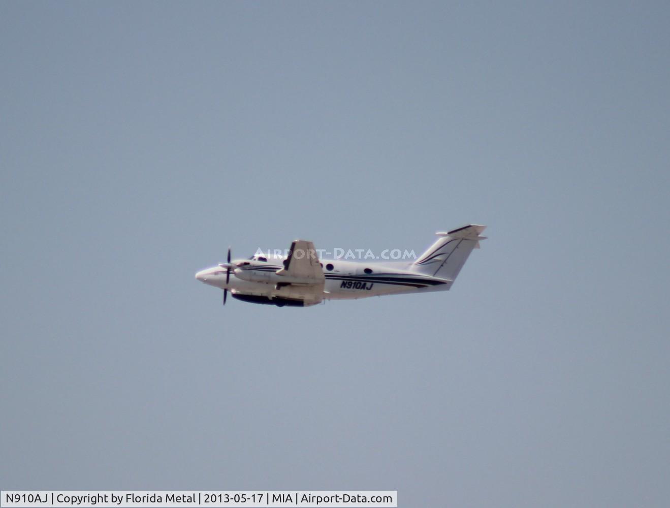 N910AJ, 1981 Beech B200 King Air C/N BB-910, Super King Air 200