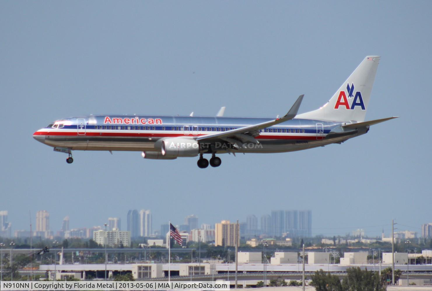 N910NN, 2012 Boeing 737-823 C/N 31160, American 737-800
