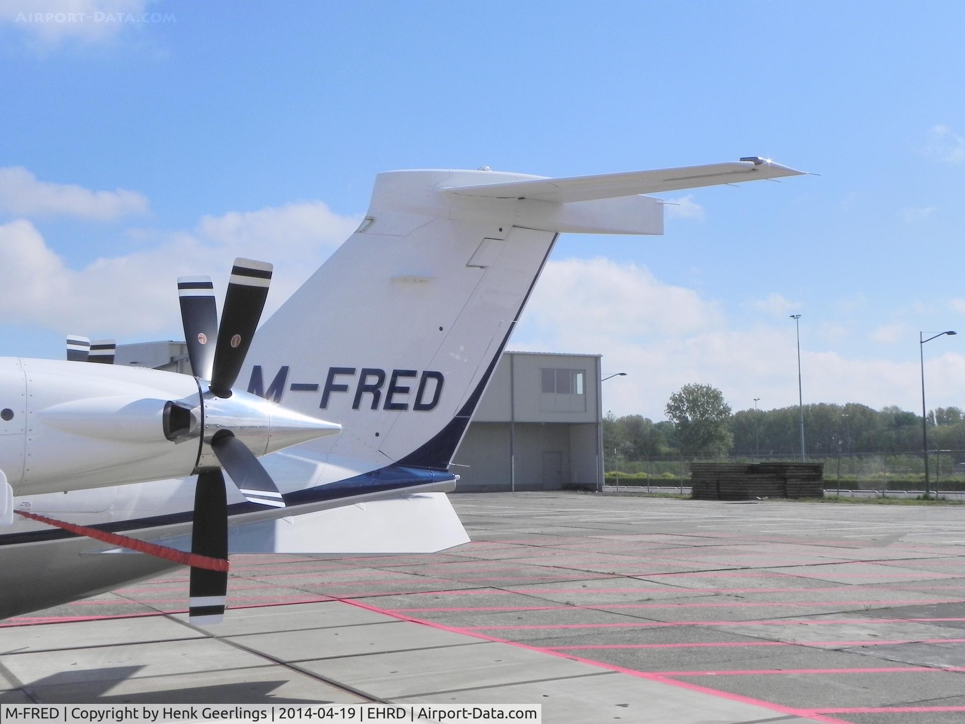 M-FRED, 2001 Piaggio P-180 Avanti C/N 1042, Rotterdam The Hague Airport