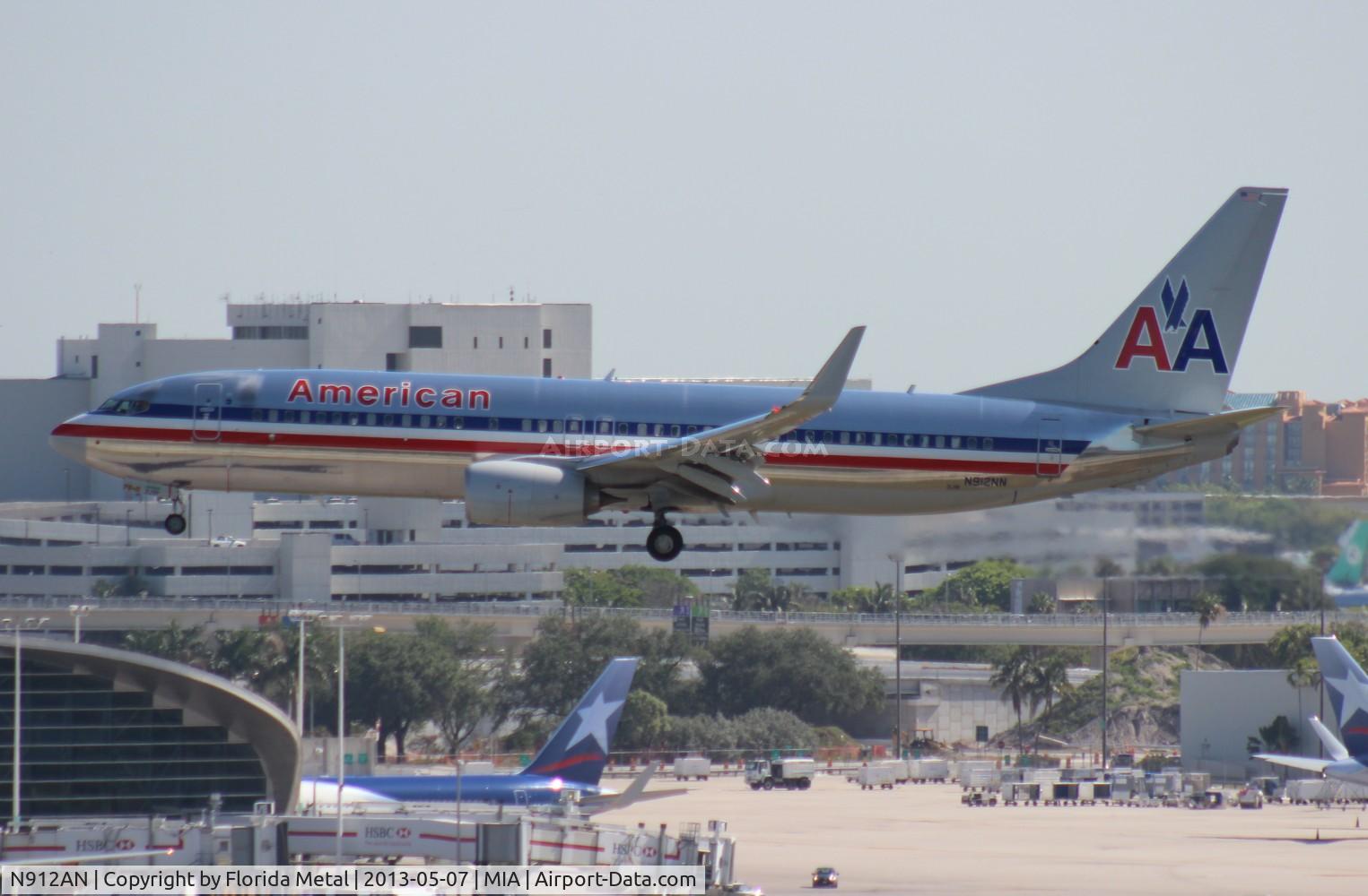 N912AN, 1999 Boeing 737-823 C/N 29513, American 737-800