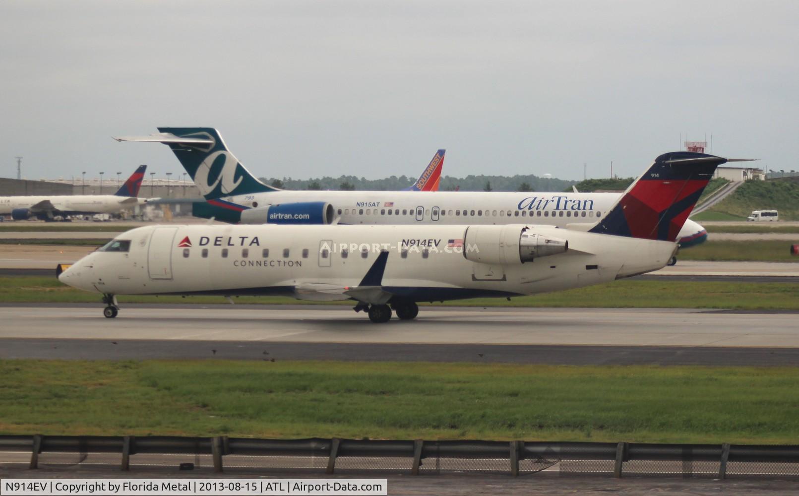 N914EV, 2003 Bombardier CRJ-200ER (CL-600-2B19) C/N 7752, ASA CRJ-200