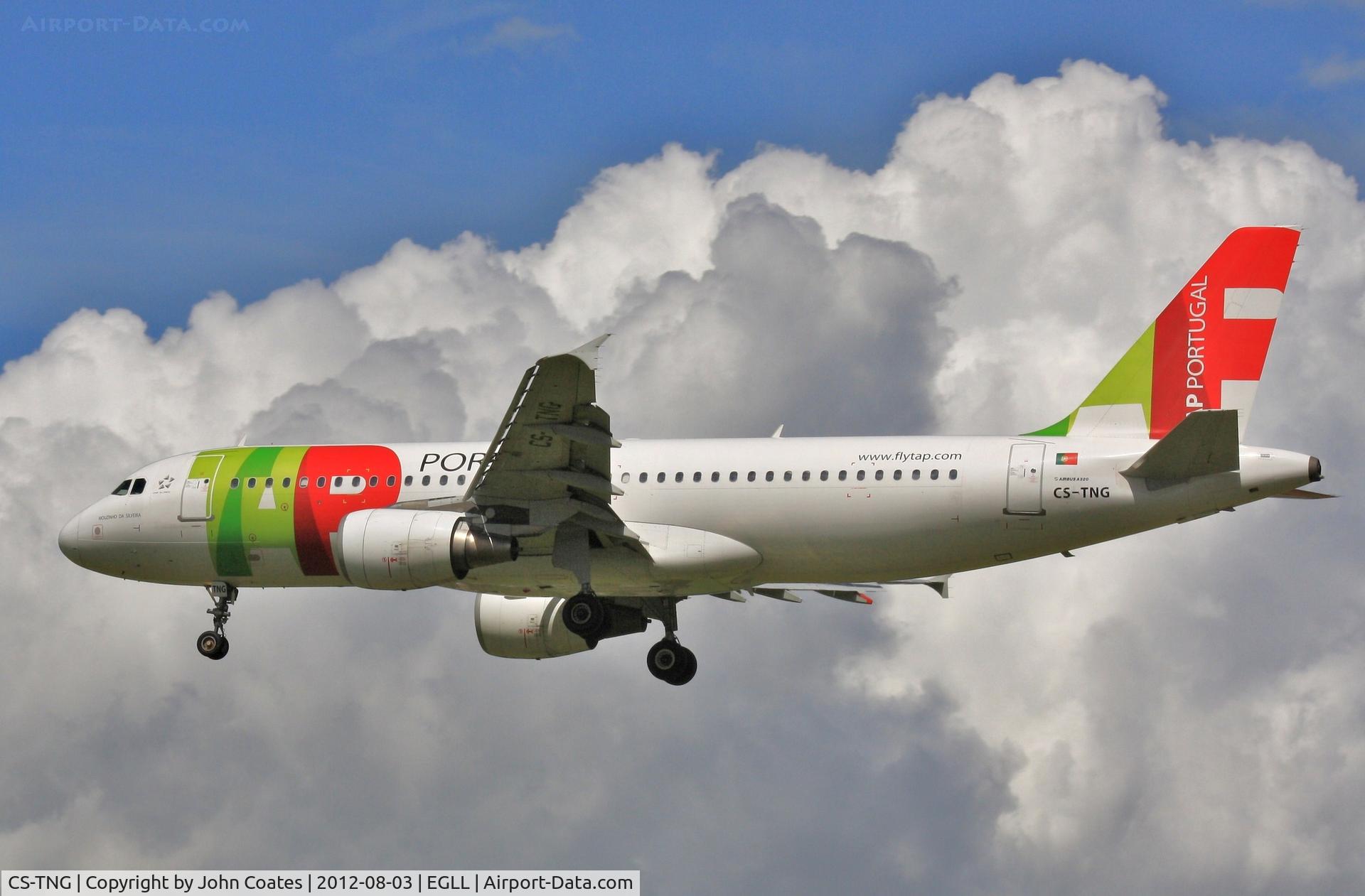 CS-TNG, 1998 Airbus A320-214 C/N 945, Finals 27R