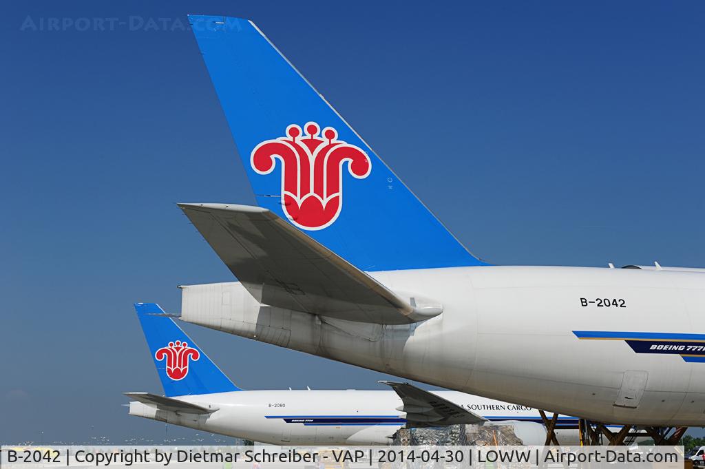 B-2042, 2013 Boeing 777-F1B C/N 41633, China Southern Boeing 777-200