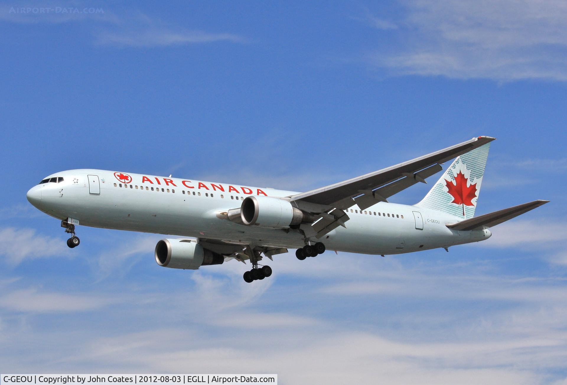 C-GEOU, 1999 Boeing 767-375 C/N 30108, Finals 27R