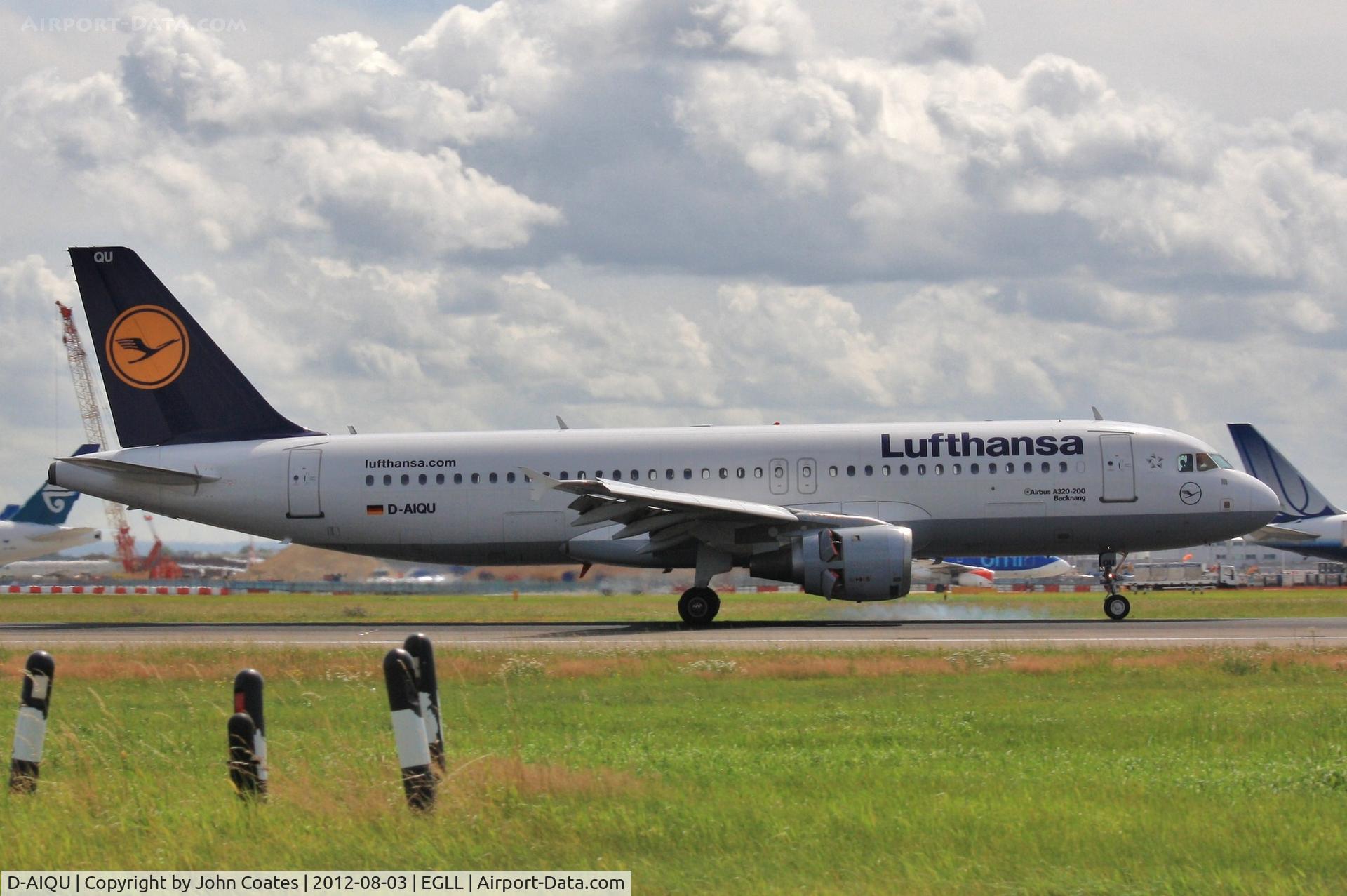D-AIQU, 2000 Airbus A320-211 C/N 1365, Landing 27R