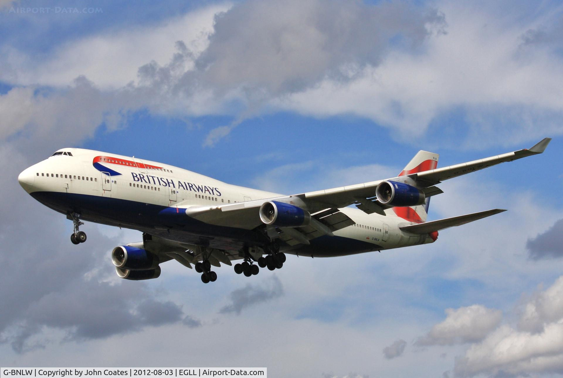 G-BNLW, 1992 Boeing 747-436 C/N 25432, Finals 27L