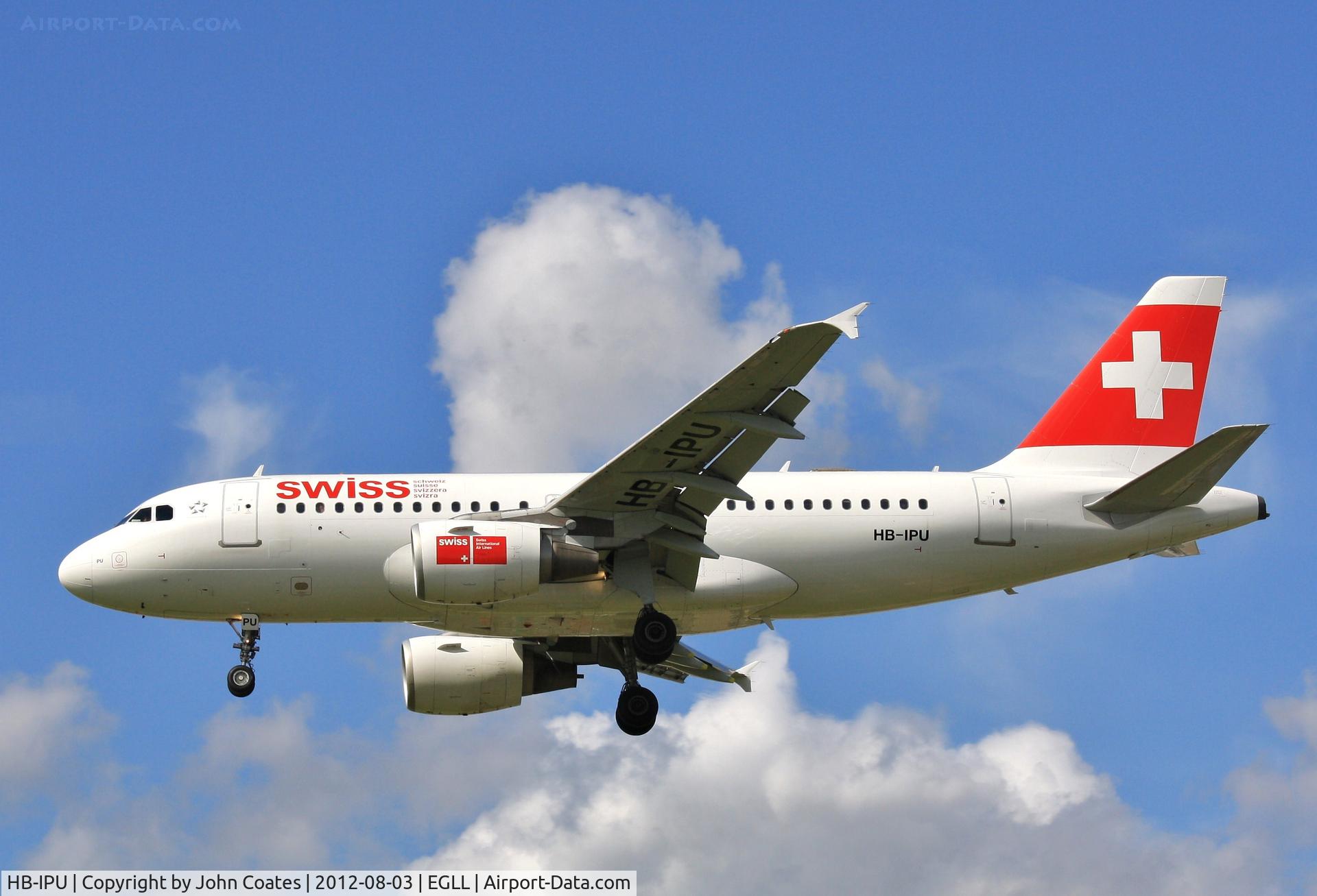 HB-IPU, 1997 Airbus A319-112 C/N 713, Finals 27L