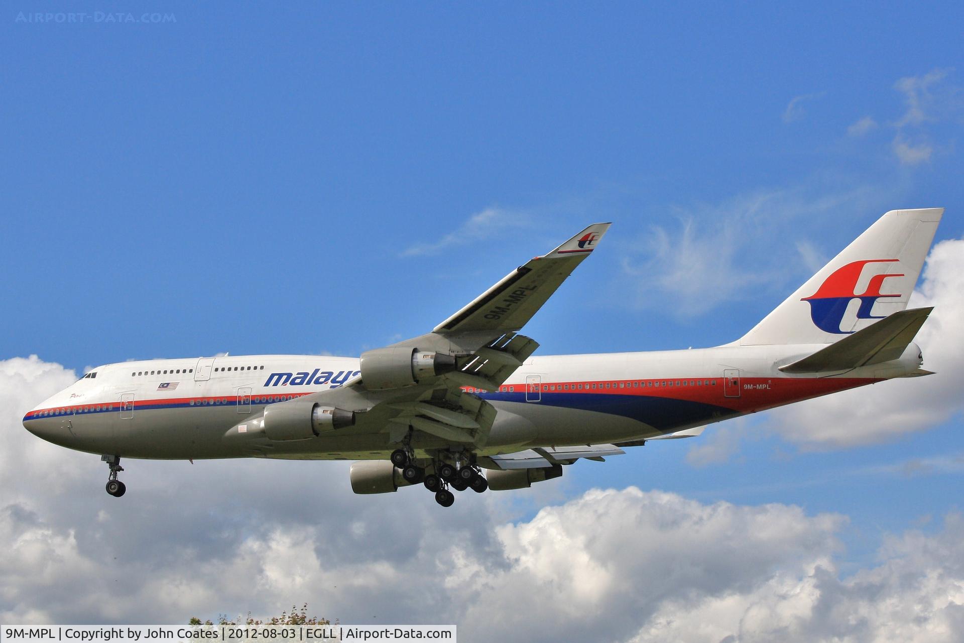 9M-MPL, 1998 Boeing 747-4H6 C/N 28428, Finals 27L