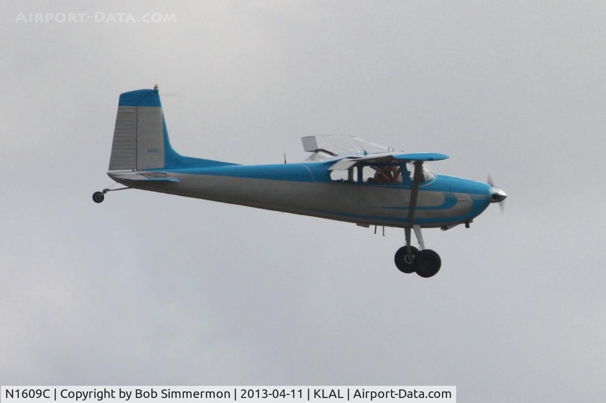 N1609C, 1953 Cessna 180 C/N 30309, Landing at Sun N Fun - Lakeland, FL