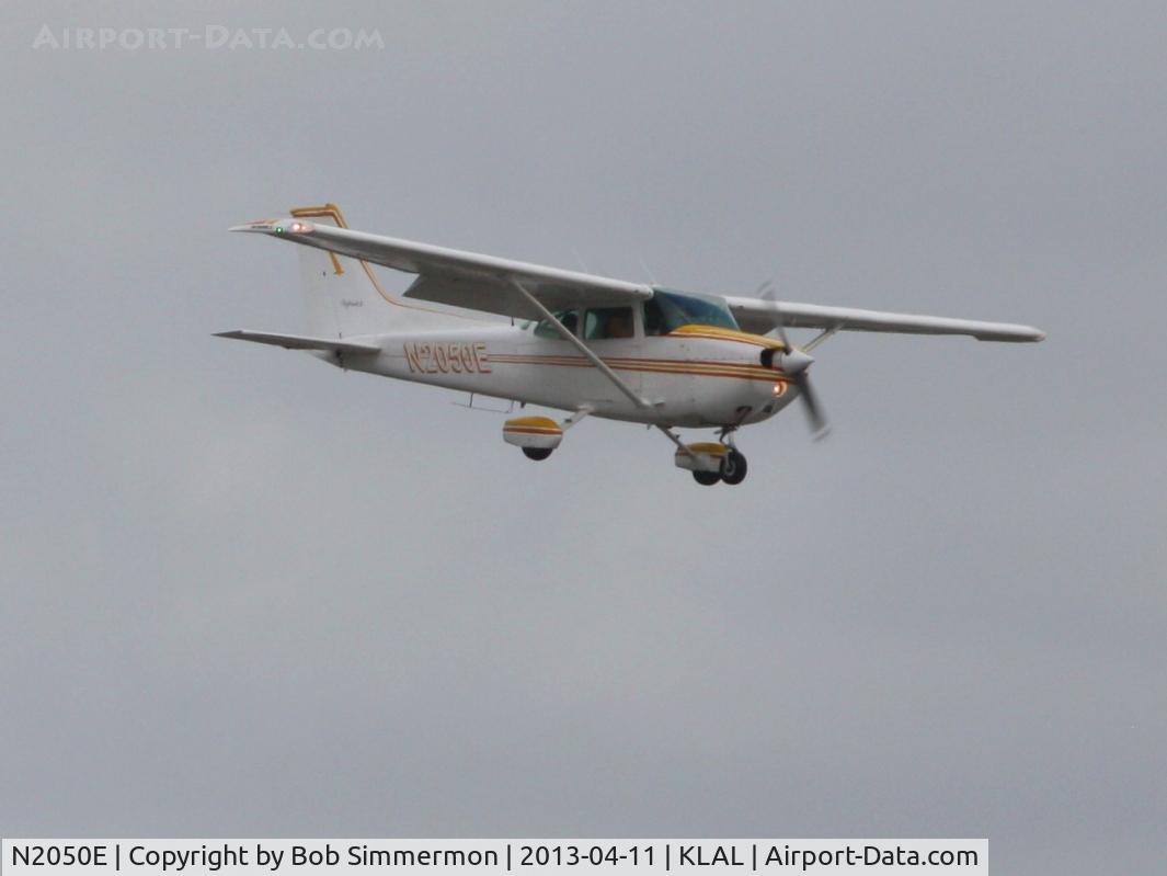 N2050E, 1978 Cessna 172N C/N 17271132, Landing at Sun N Fun - Lakeland, FL