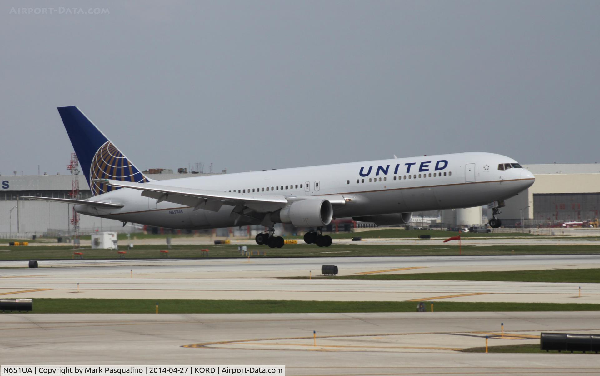 N651UA, 1992 Boeing 767-322 C/N 25389, Boeing 767-300