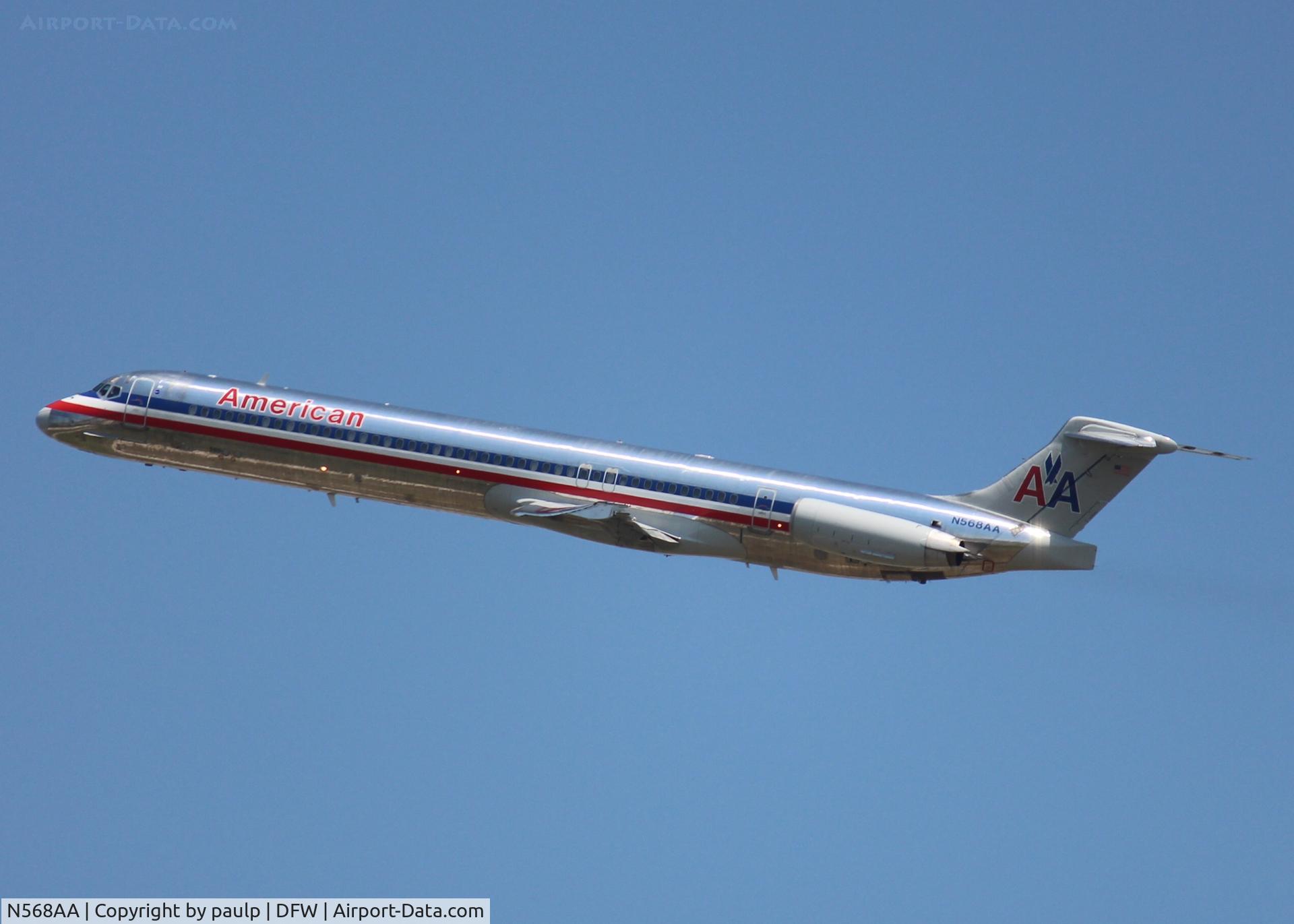 N568AA, 1987 McDonnell Douglas MD-83 (DC-9-83) C/N 49349, At DFW.