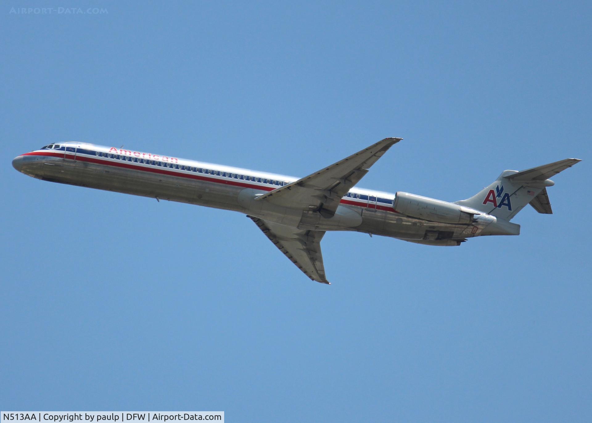N513AA, 1990 McDonnell Douglas MD-82 (DC-9-82) C/N 49890, At DFW.