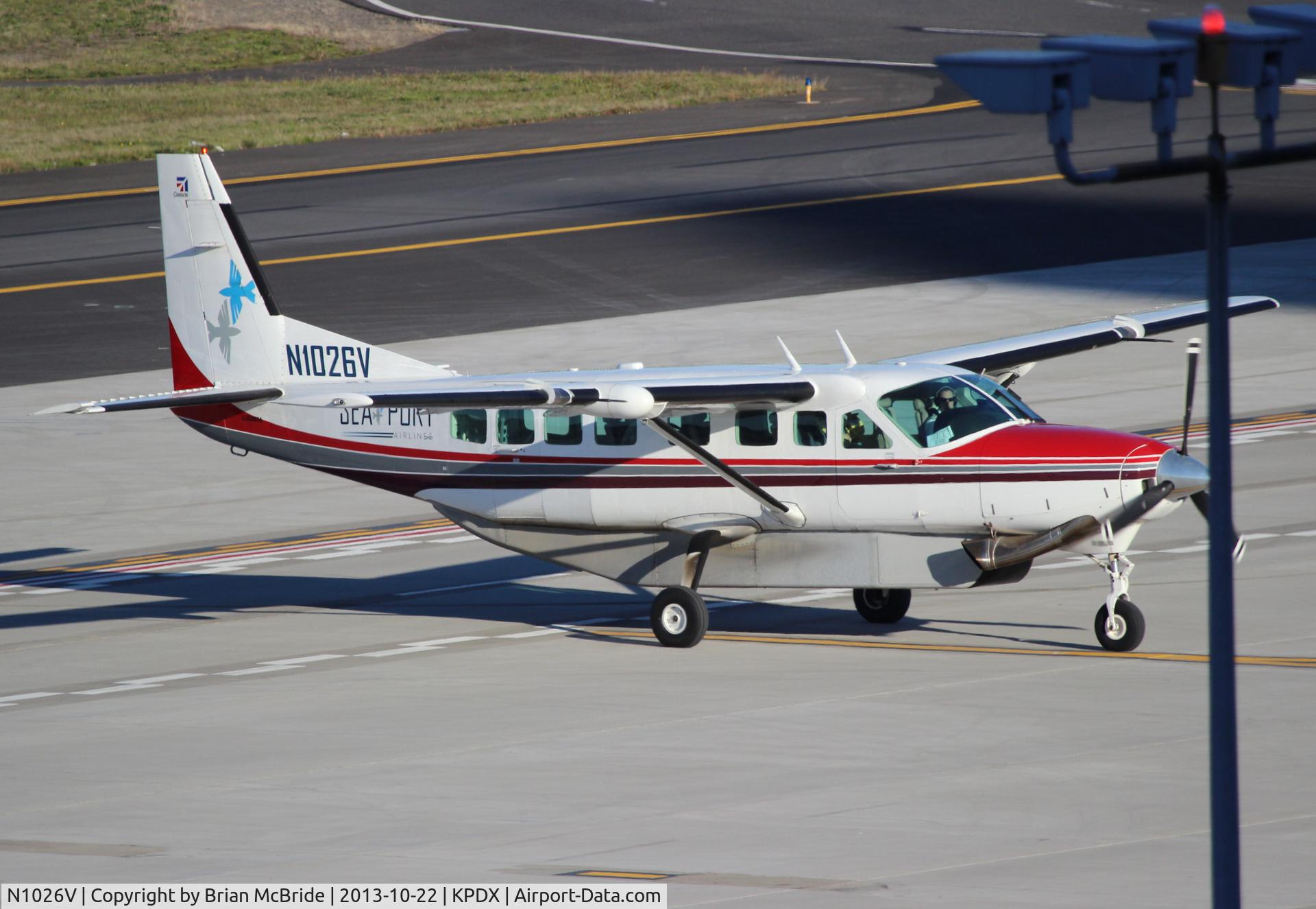 N1026V, 1992 Cessna 208B Grand Caravan C/N 208B0319, Seaport Airlines. Cessna 208B. N1026V cn 208B0319. Portland - International (PDX KPDX). Image © Brian McBride. 22 October 2013