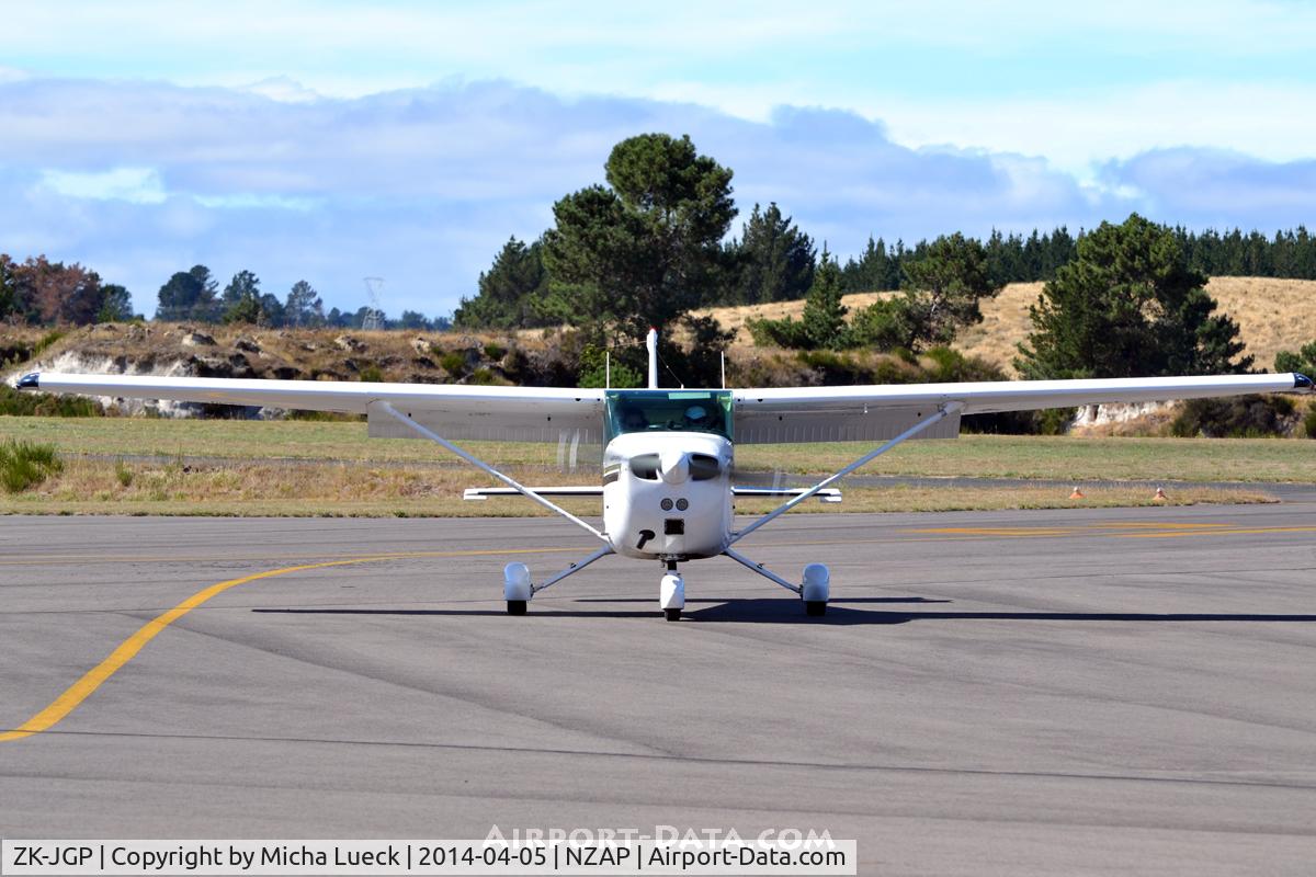 ZK-JGP, Cessna 172M C/N 17266423, At Taupo