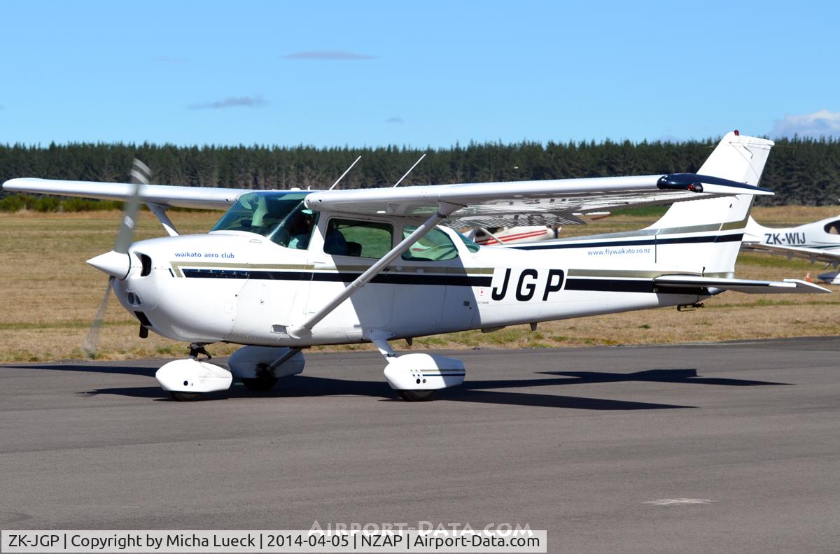 ZK-JGP, Cessna 172M C/N 17266423, At Taupo