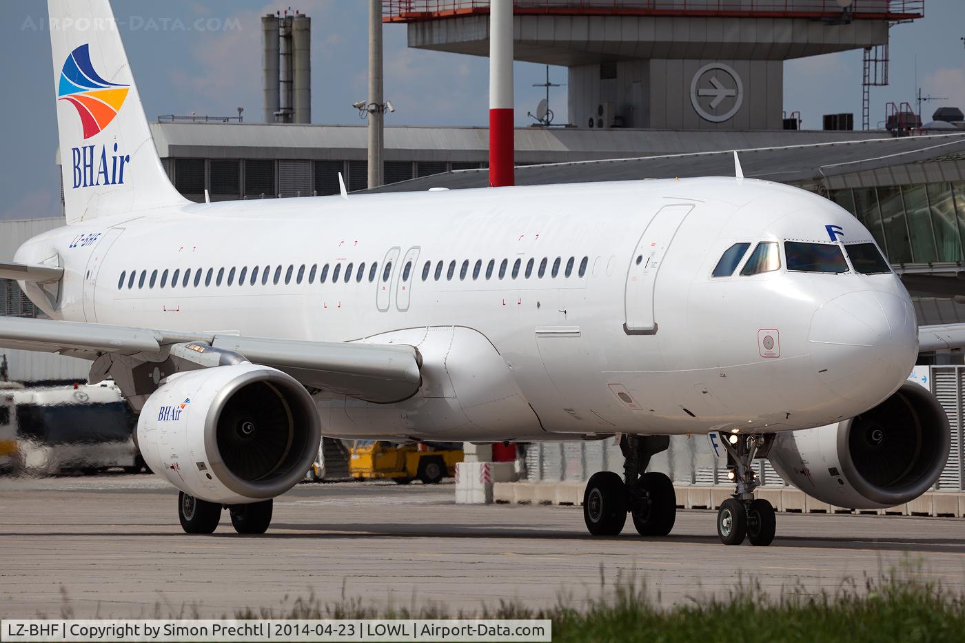 LZ-BHF, 1999 Airbus A320-214 C/N 1087, LZ-BHF @ Linz Airport