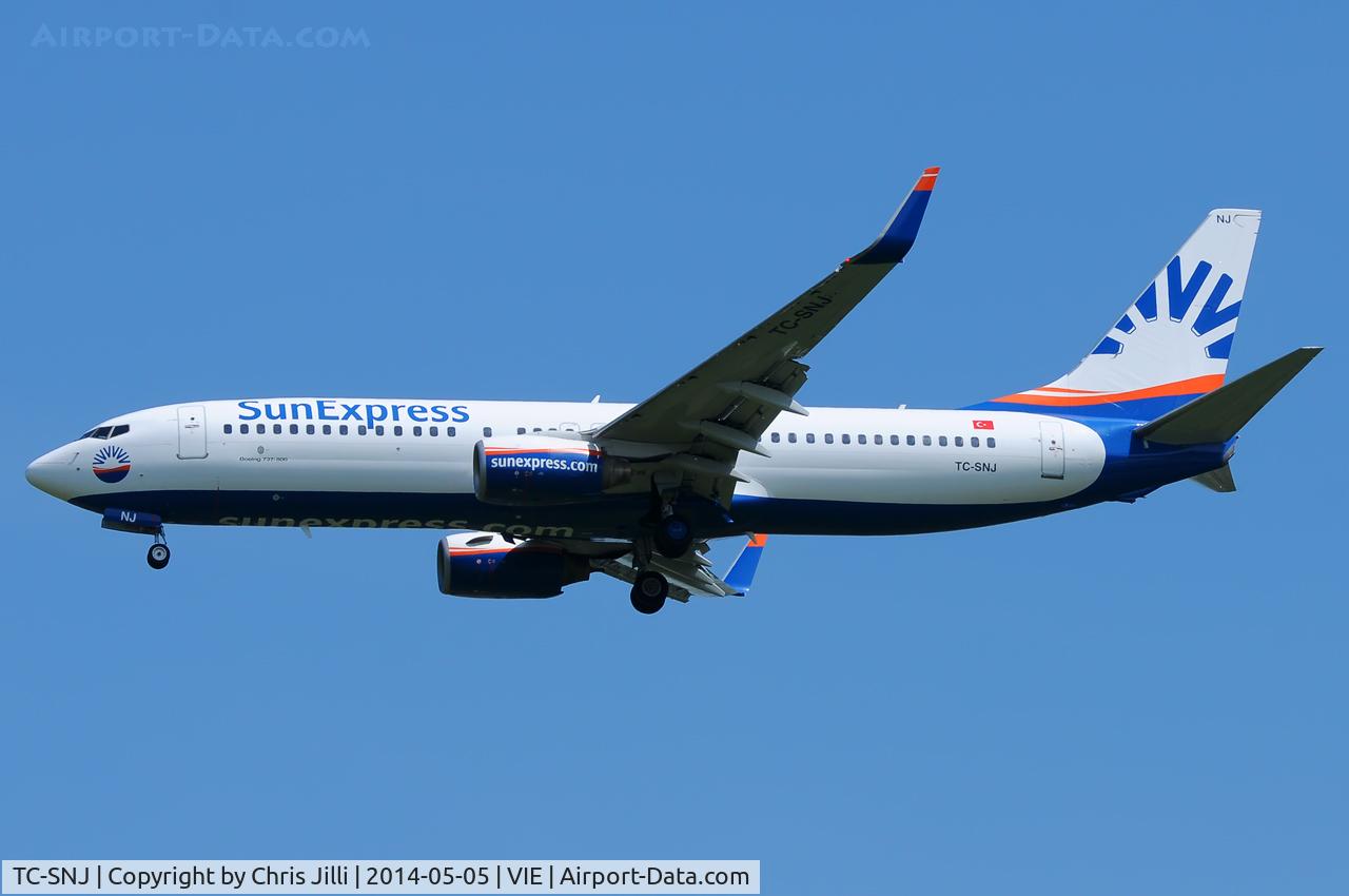 TC-SNJ, 2005 Boeing 737-86J C/N 30827, SunExpress