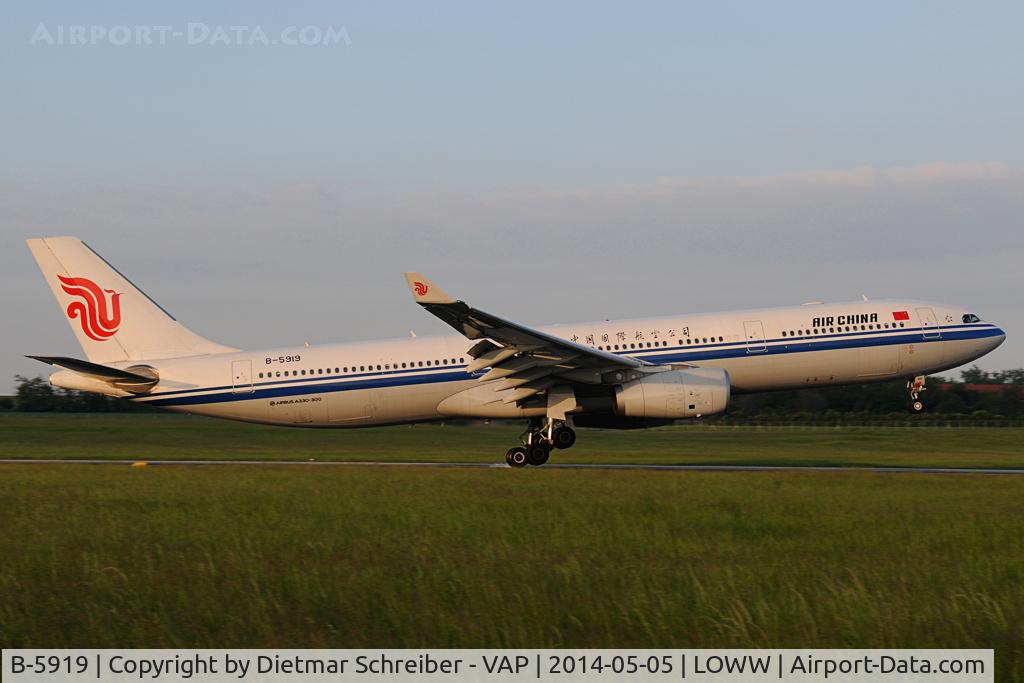 B-5919, 2013 Airbus A330-343X C/N 1413, Air China Airbus 330-300
