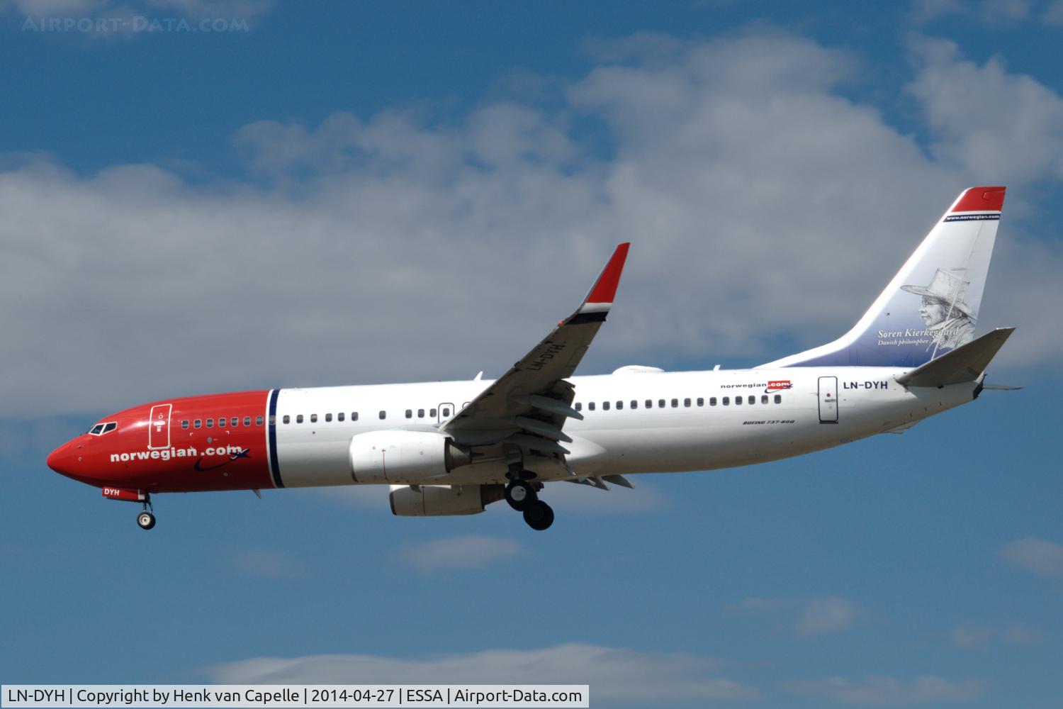 LN-DYH, 2010 Boeing 737-8JP C/N 40865, Boeing 737-800 of Norwegian Air Shuttle on short finals at Stockholm Arlanda airport, Sweden