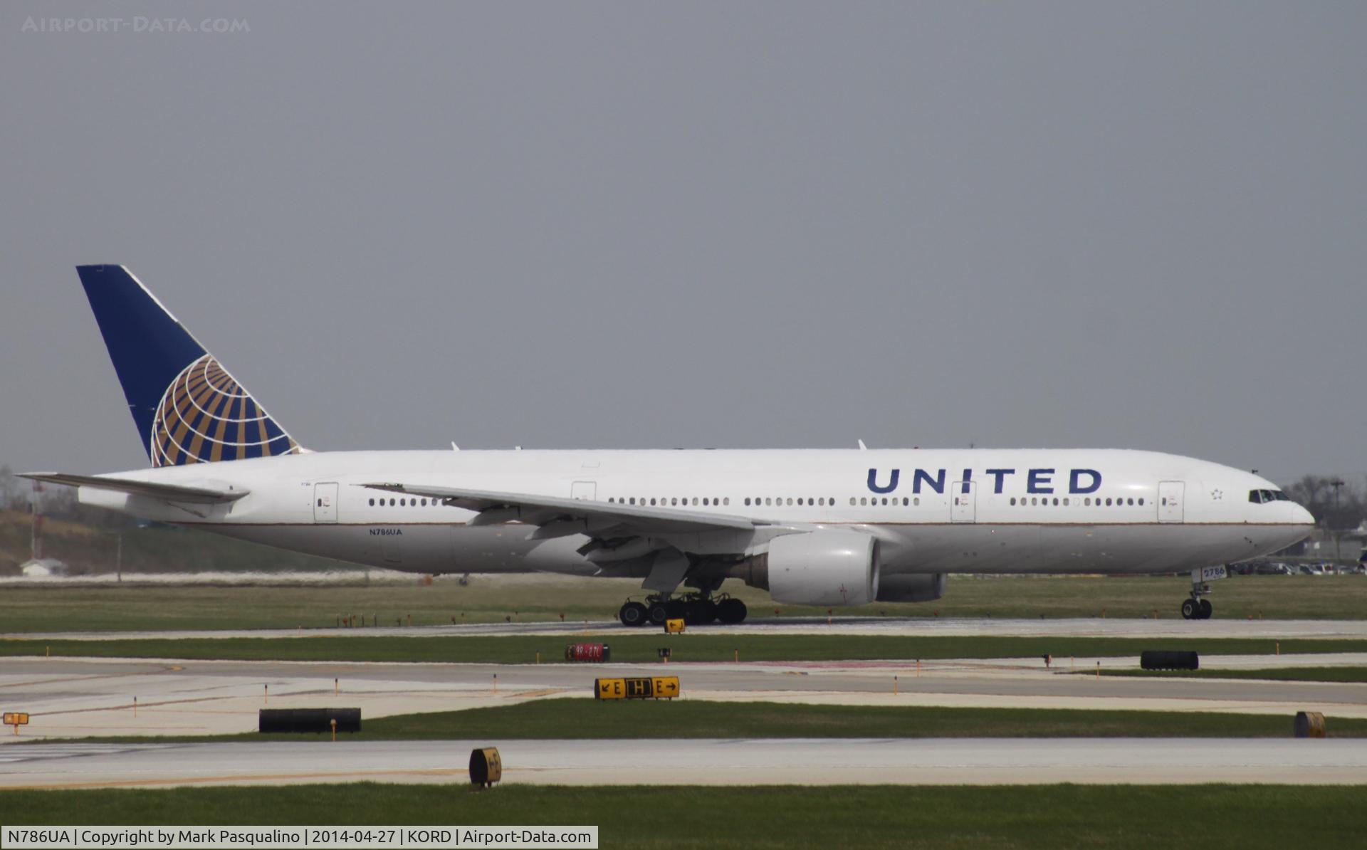 N786UA, 1997 Boeing 777-222/ER C/N 26938, Boeing 777-200