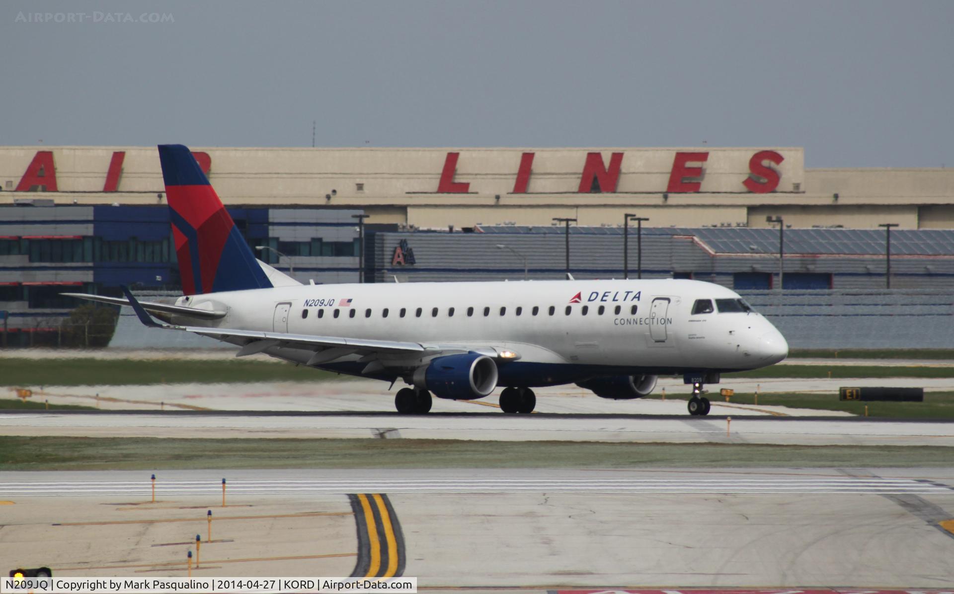 N209JQ, 2008 Embraer 175LR (ERJ-170-200LR) C/N 17000258, ERJ 170-200 LR