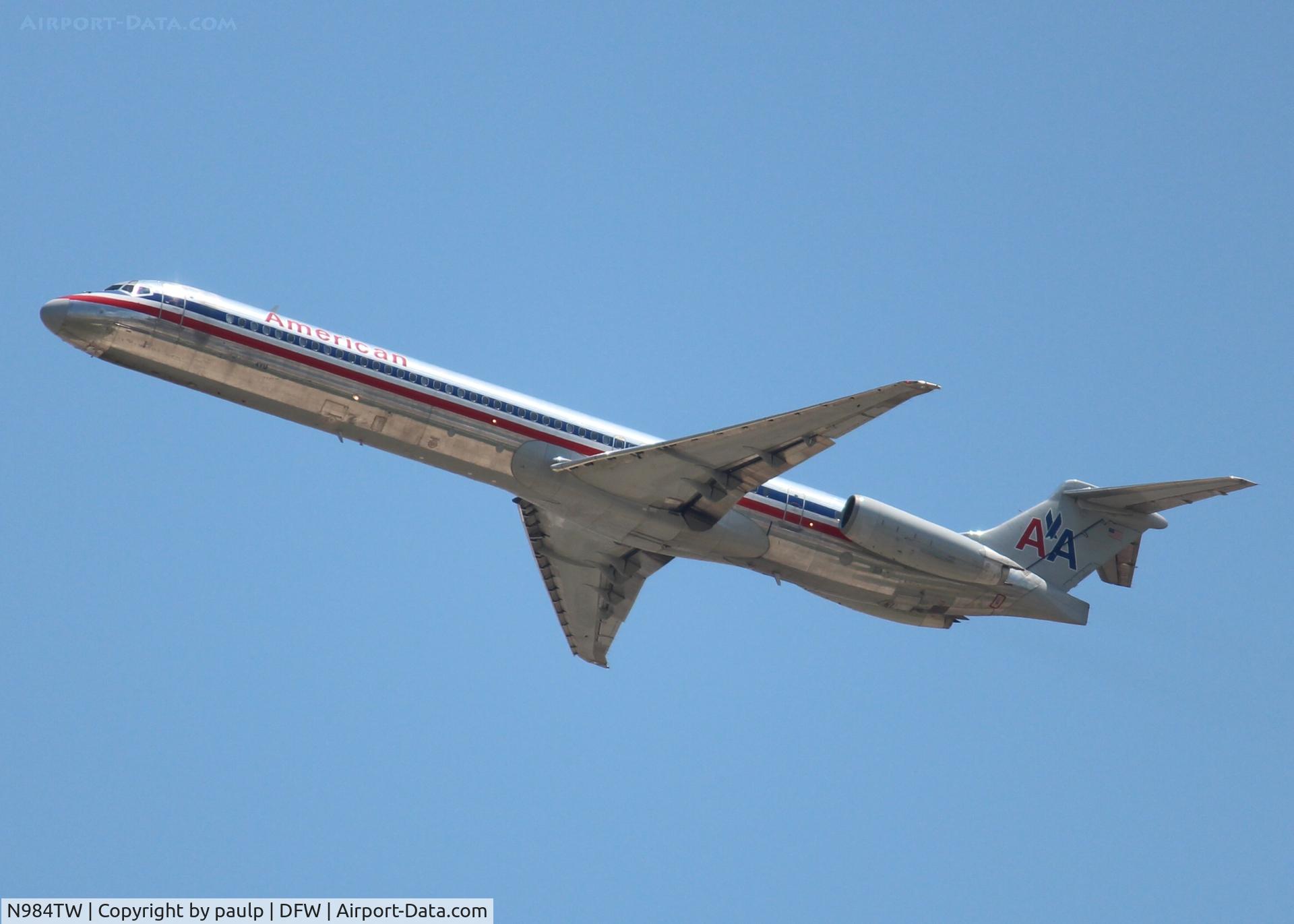 N984TW, 1999 McDonnell Douglas MD-83 (DC-9-83) C/N 53634, At DFW.