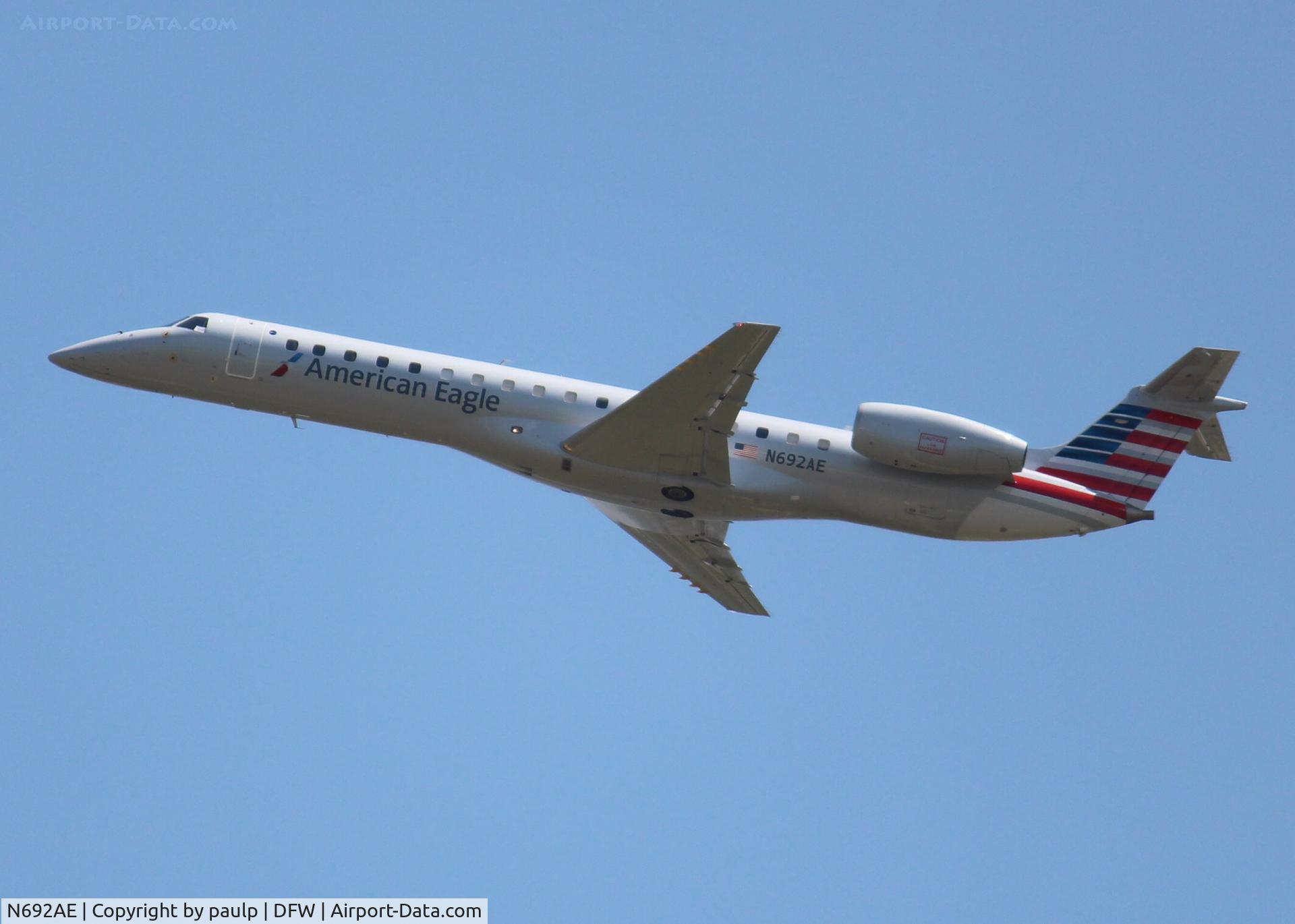N692AE, 2004 Embraer ERJ-145LR (EMB-145LR) C/N 14500866, At DFW.