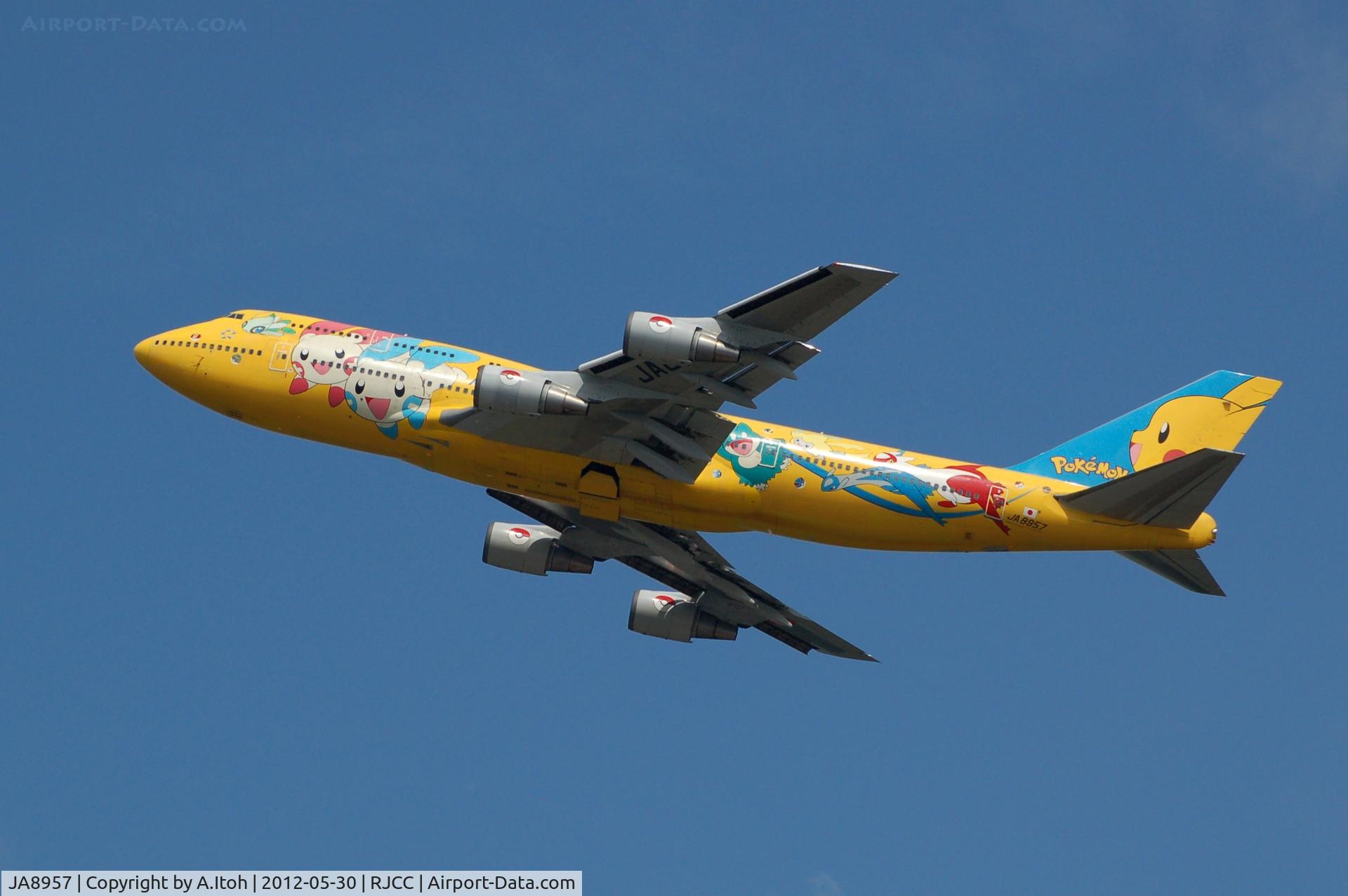 JA8957, Boeing 747-481 C/N 25642, RWY 01L Take Off