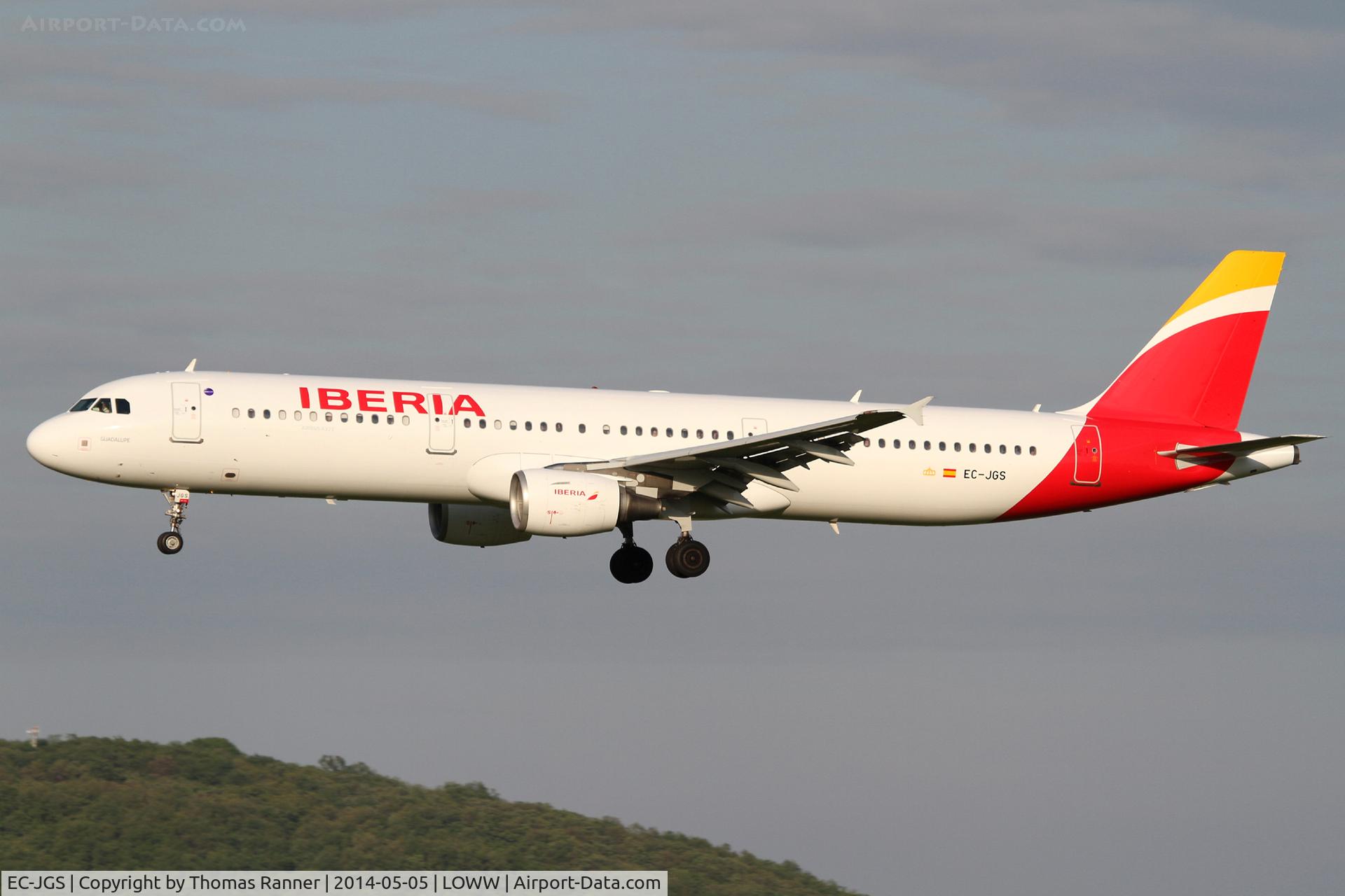 EC-JGS, 2005 Airbus A321-211 C/N 2472, Iberia A321