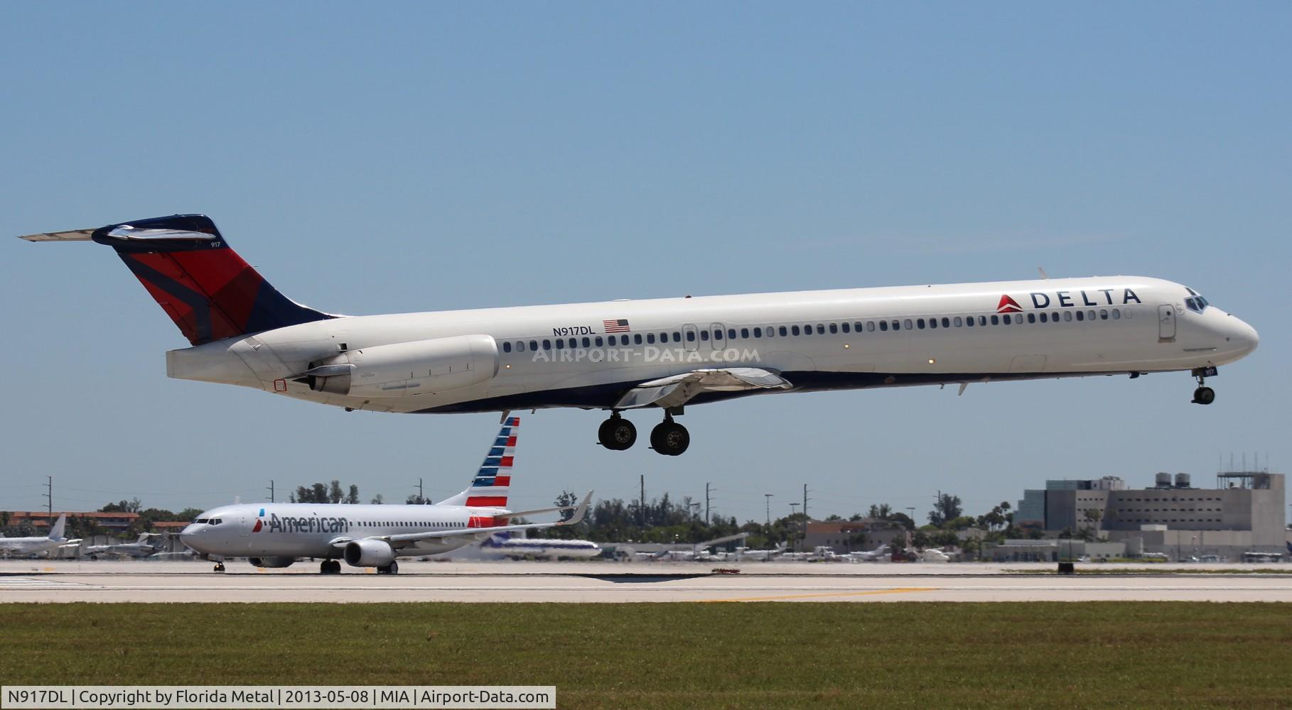 N917DL, 1988 McDonnell Douglas MD-88 C/N 49573, Delta MD-88