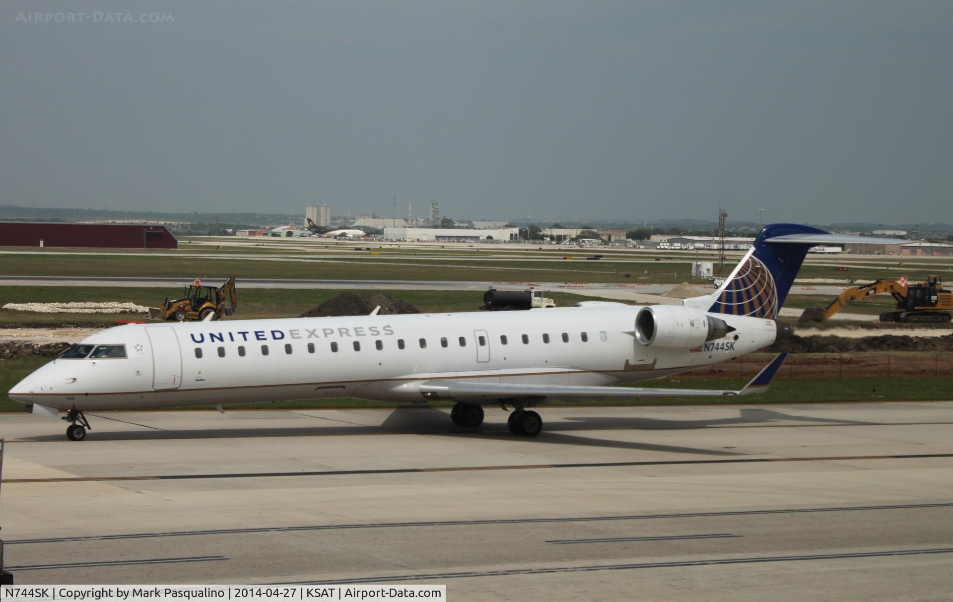 N744SK, 2005 Bombardier CRJ-701 (CL-600-2C10) Regional Jet C/N 10200, CL-600-2C10