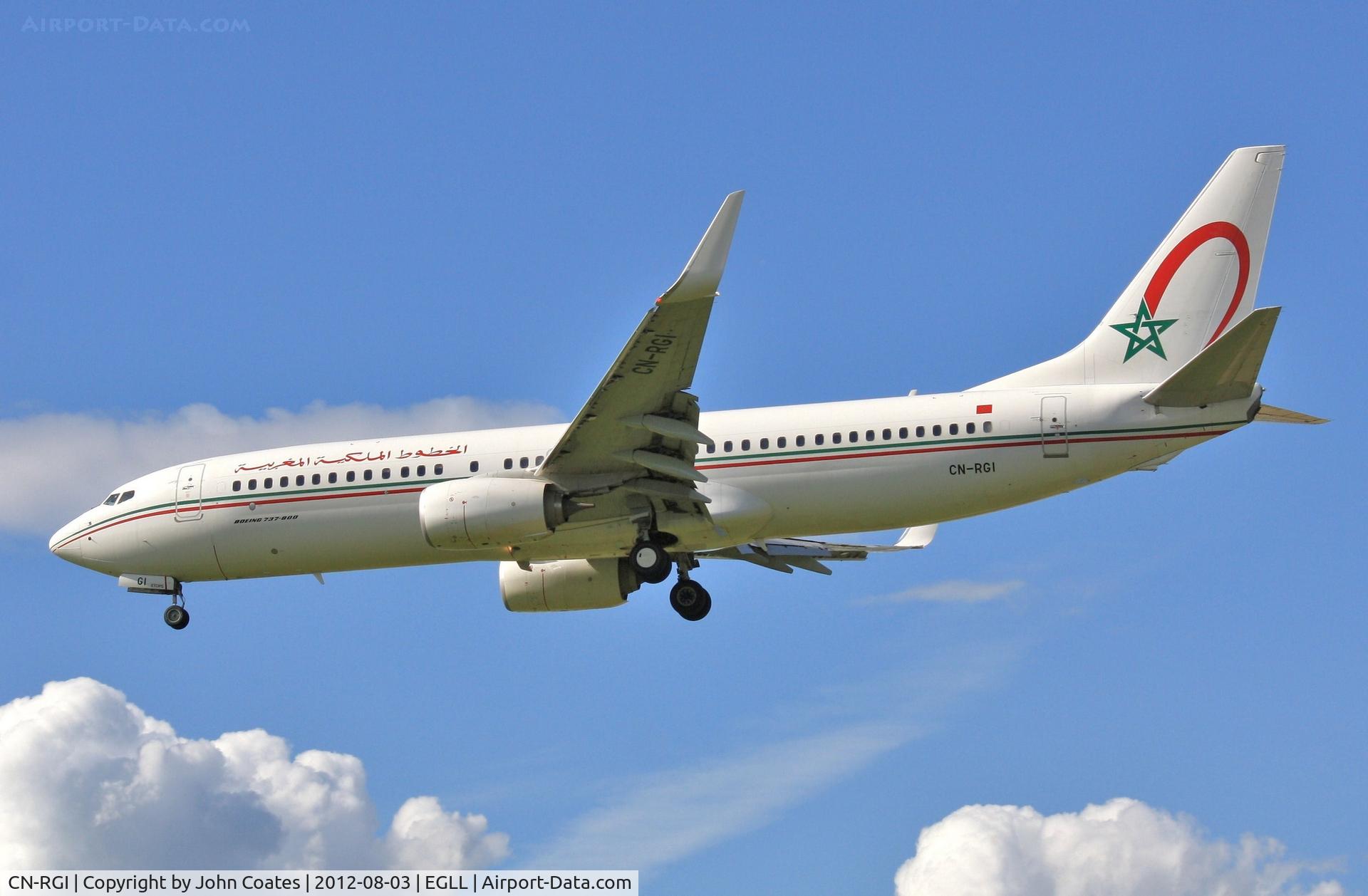 CN-RGI, 2011 Boeing 737-86N C/N 36831, Arrives 27L